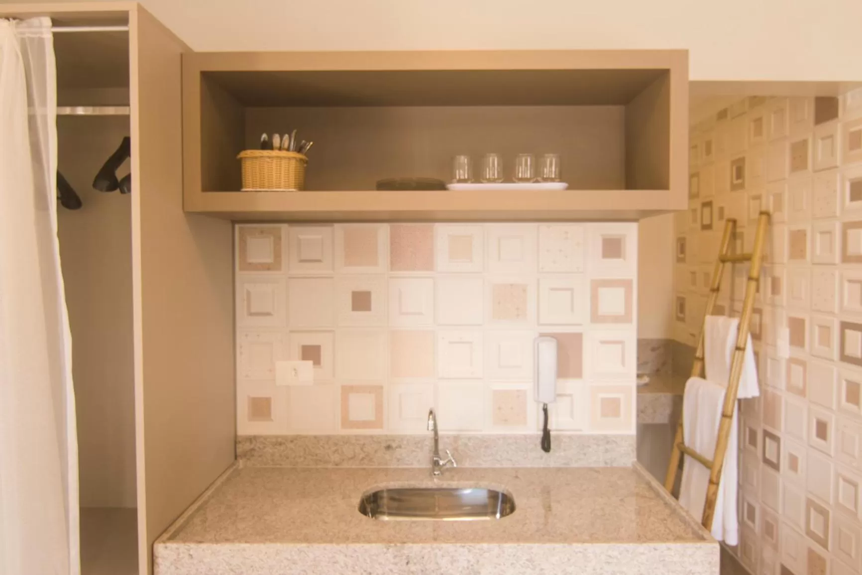 Property building, Kitchen/Kitchenette in Pousada Villa Di Enzo