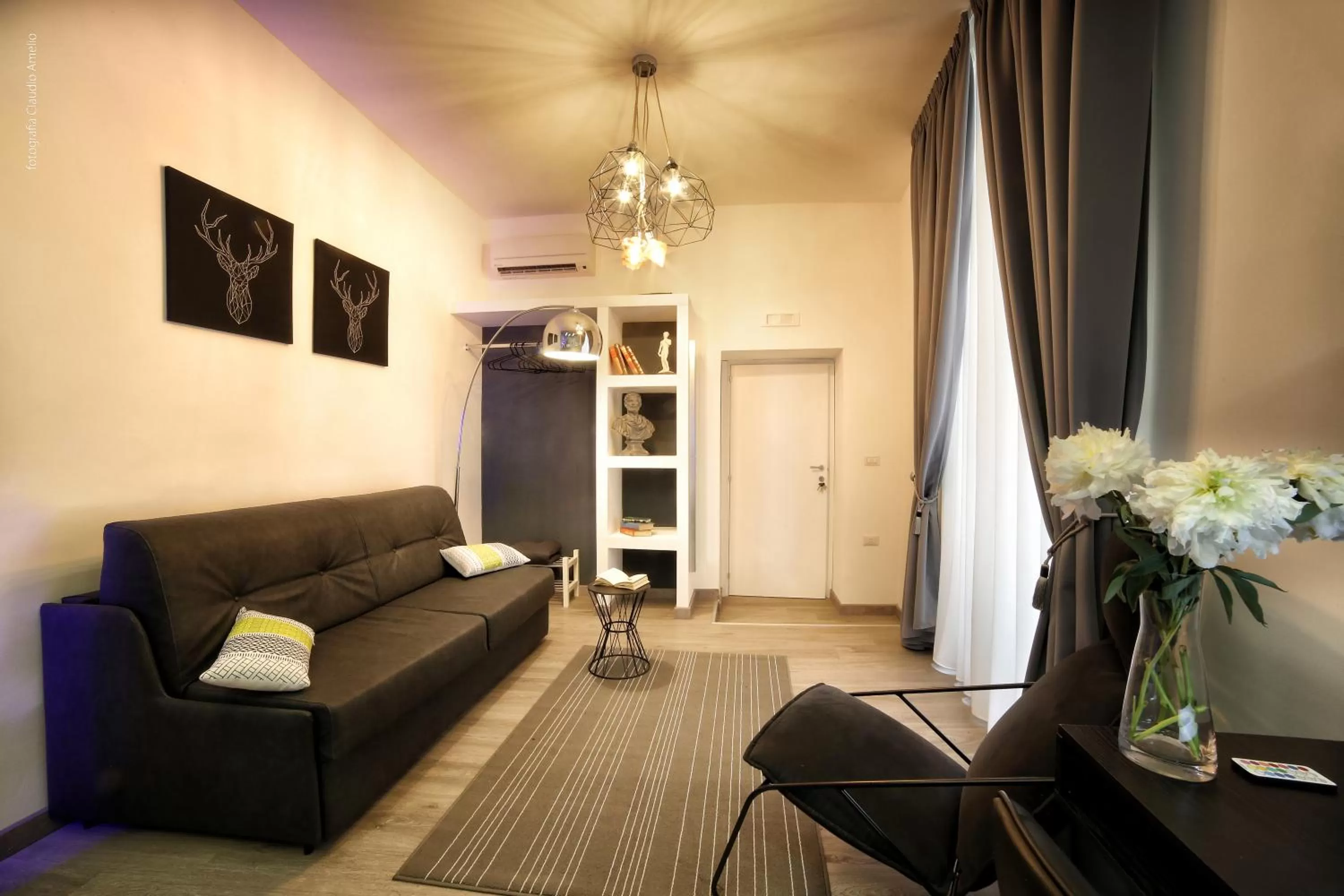 Photo of the whole room in Bourbon House