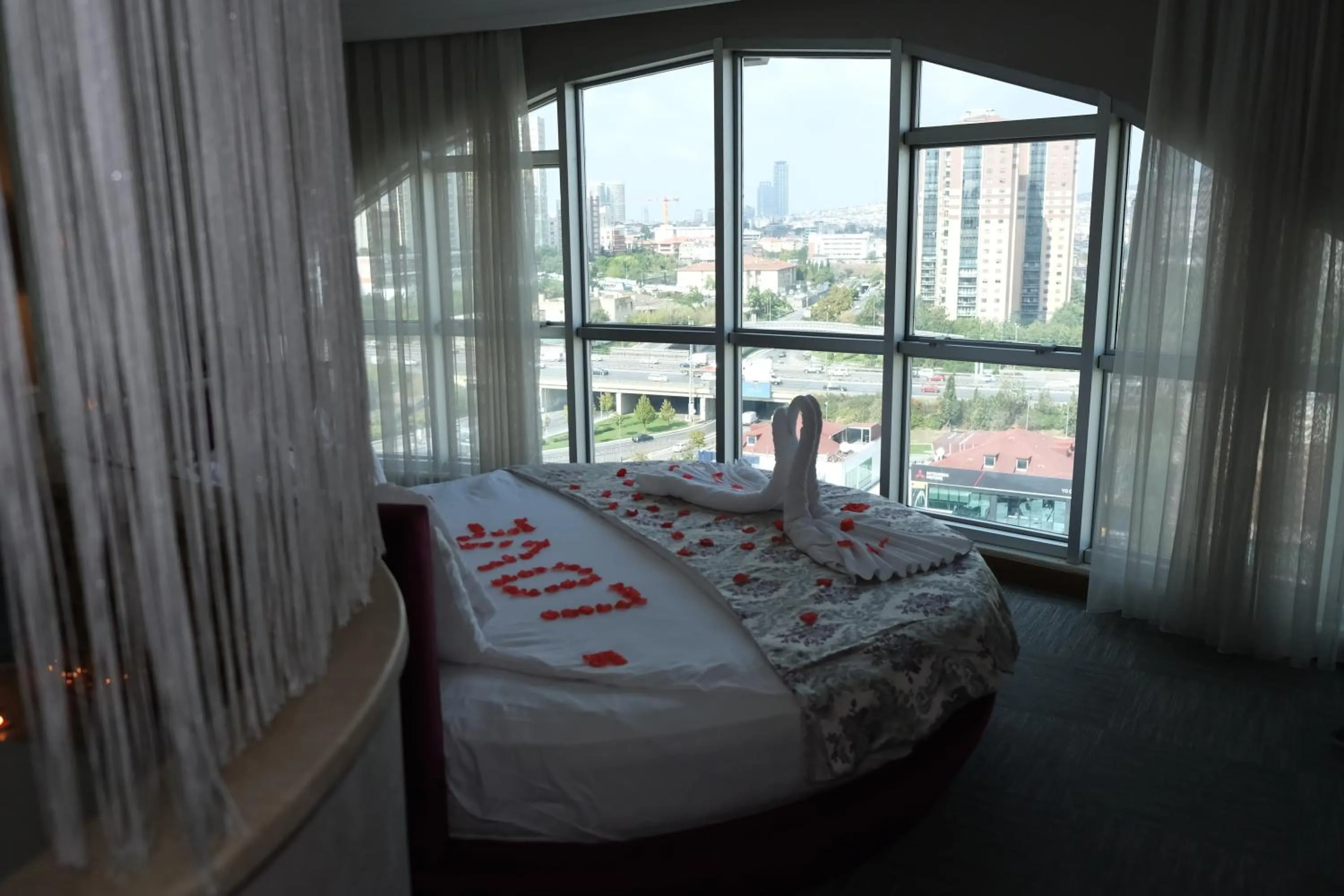 Bedroom, Bed in Asia City Hotel Istanbul