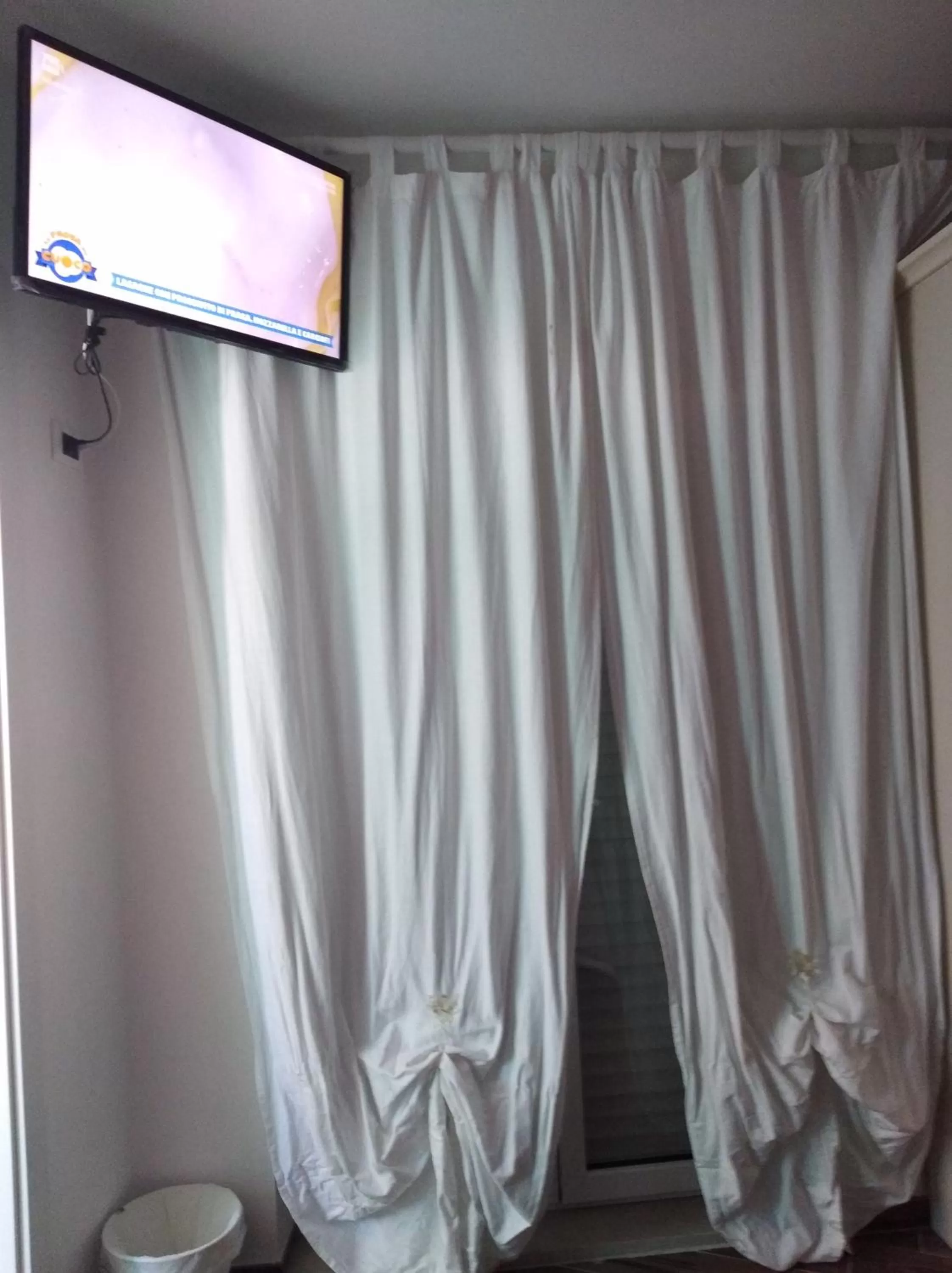 Photo of the whole room in DomuS al Corso B&B