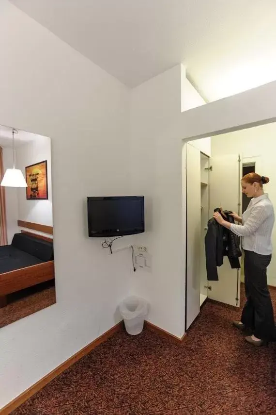 Double Room in Hotel Böll Essen Double Room in Hotel Böll Essen