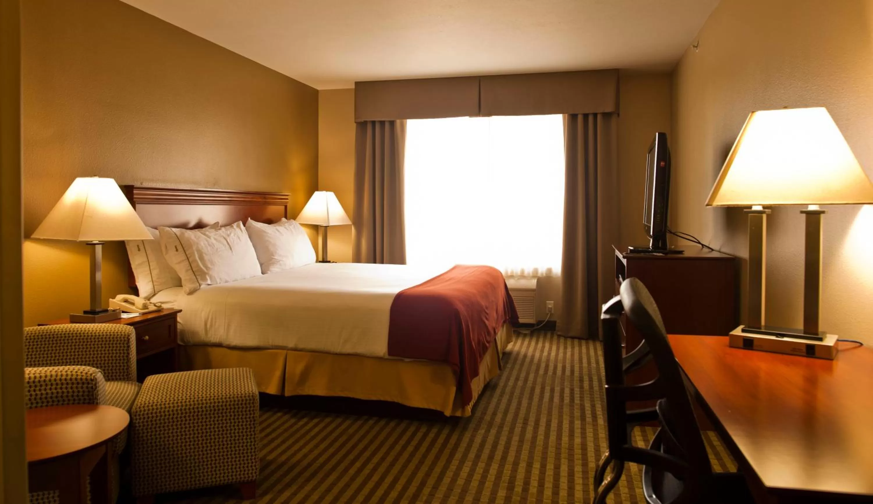 Photo of the whole room, Bed in Holiday Inn Express Walla Walla by IHG