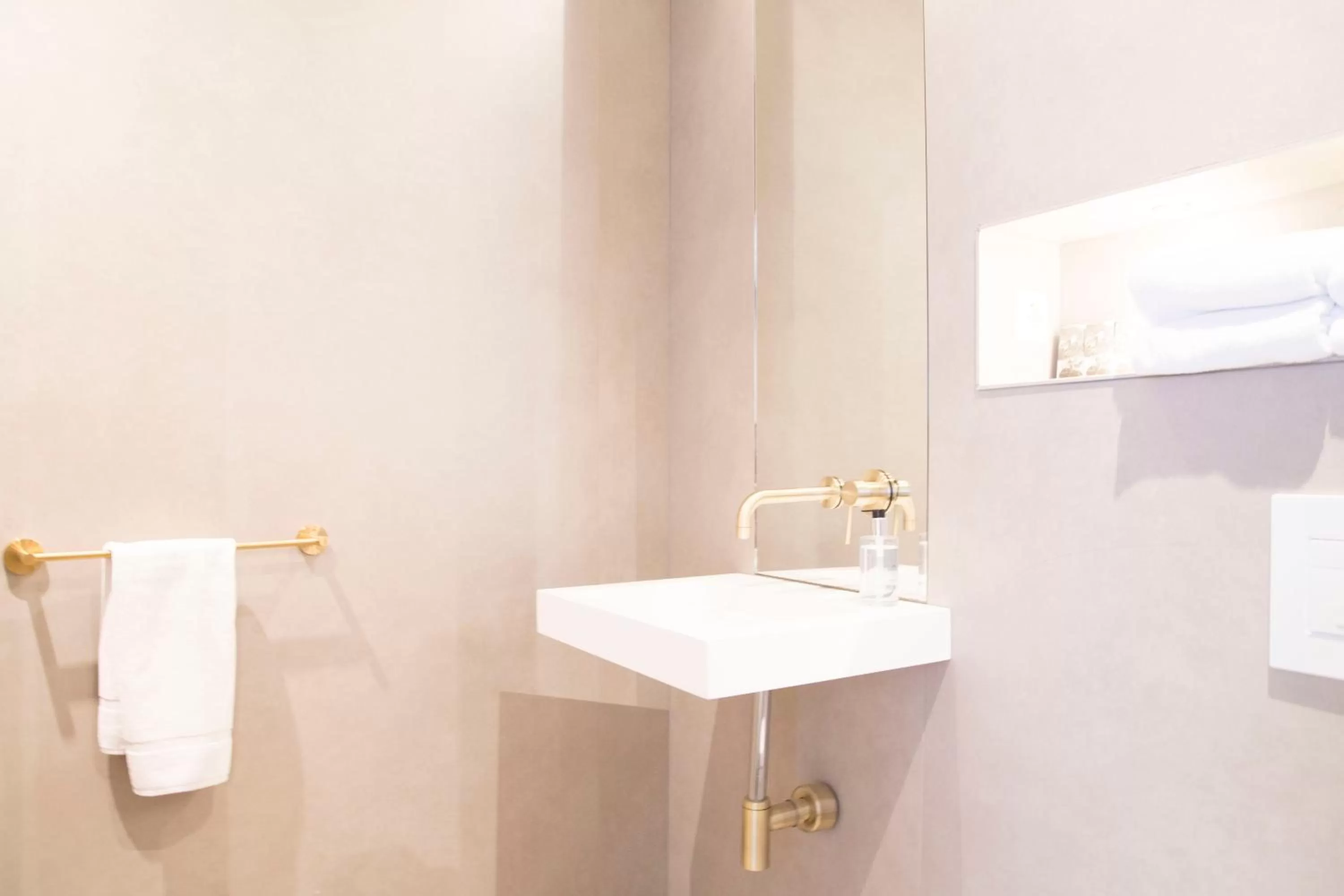 Bathroom in House of Amstel