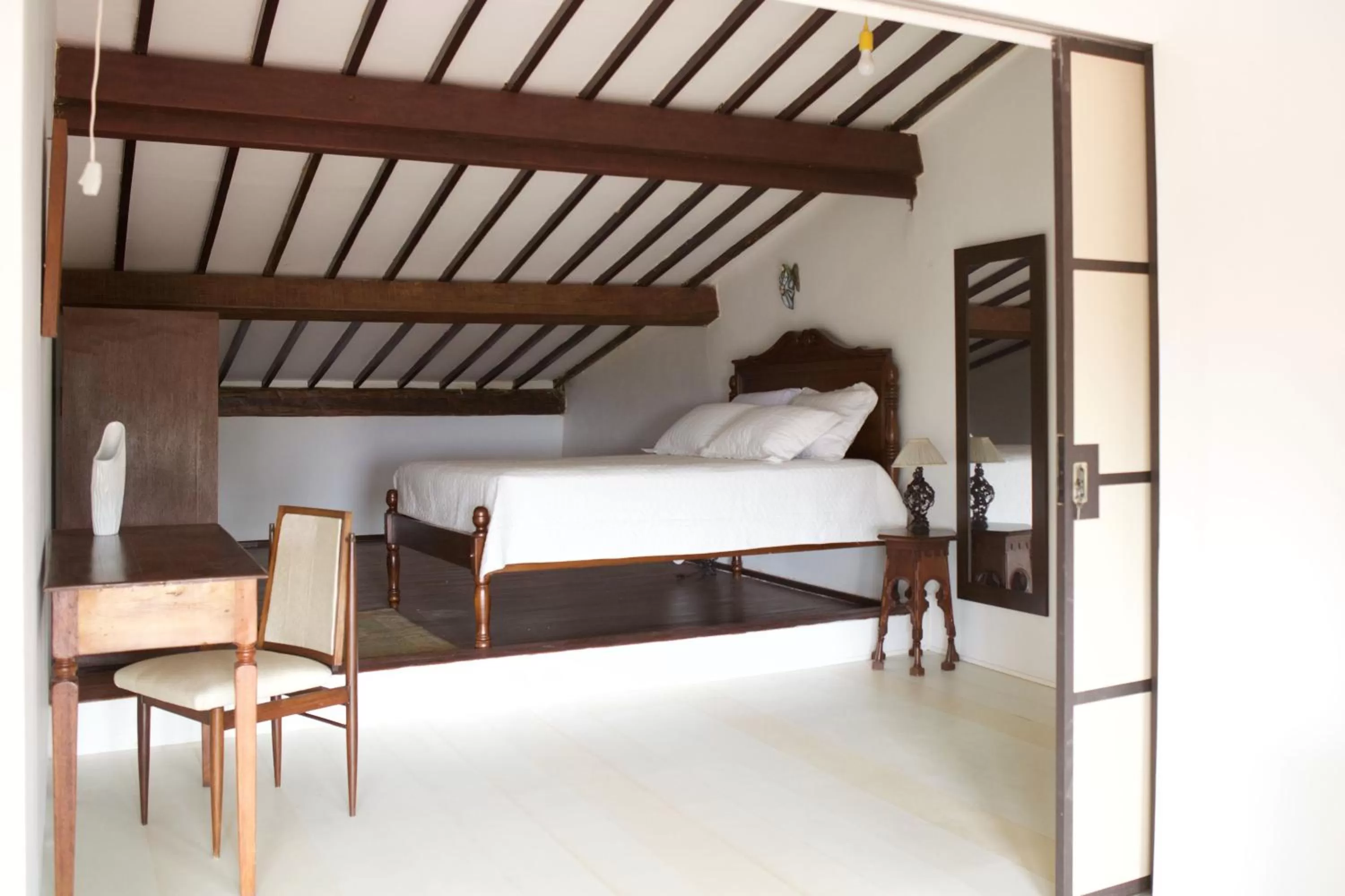 Photo of the whole room, Bed in Irradiante