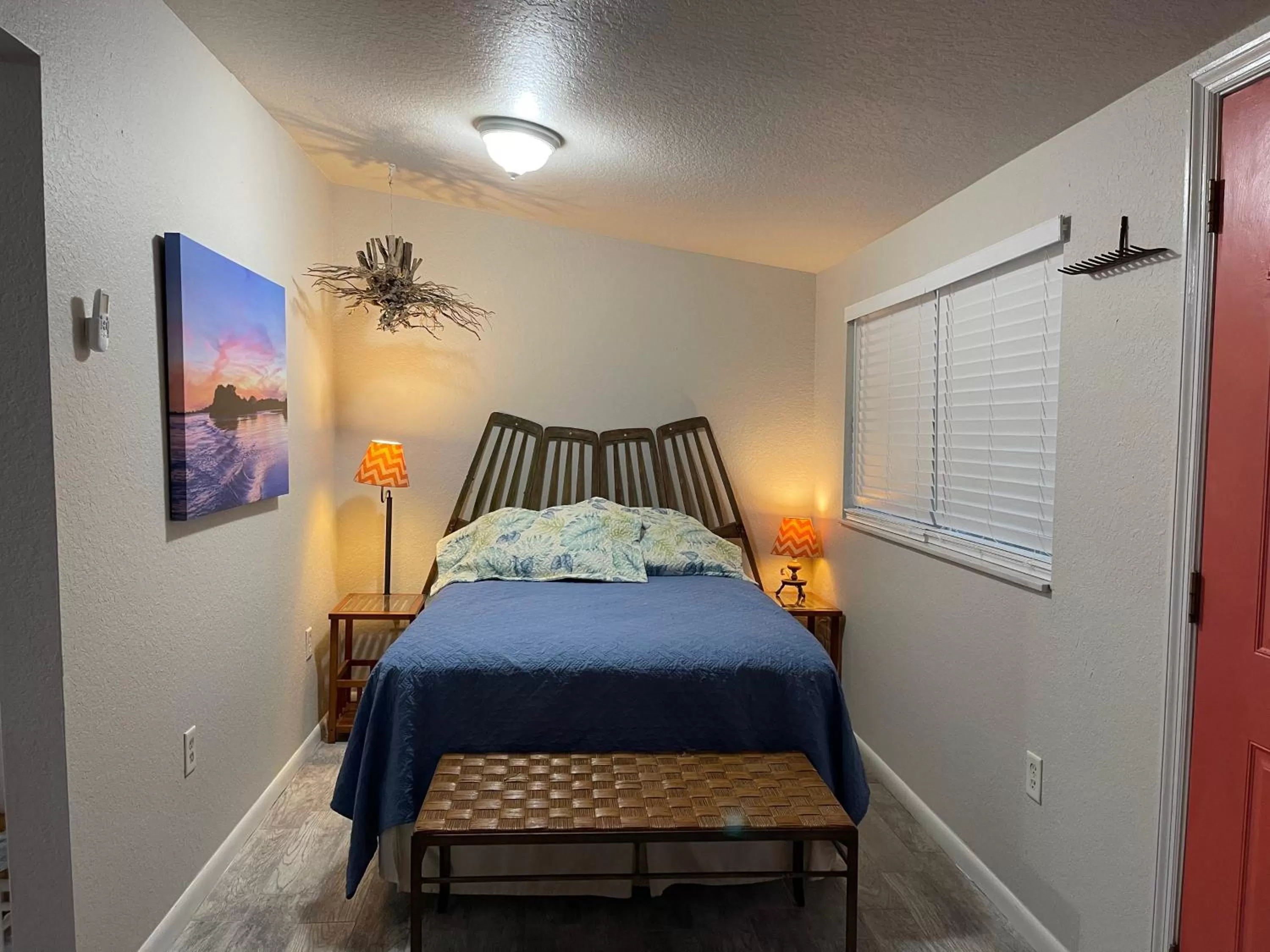 Bed in Nature Coast Inn & Cottages