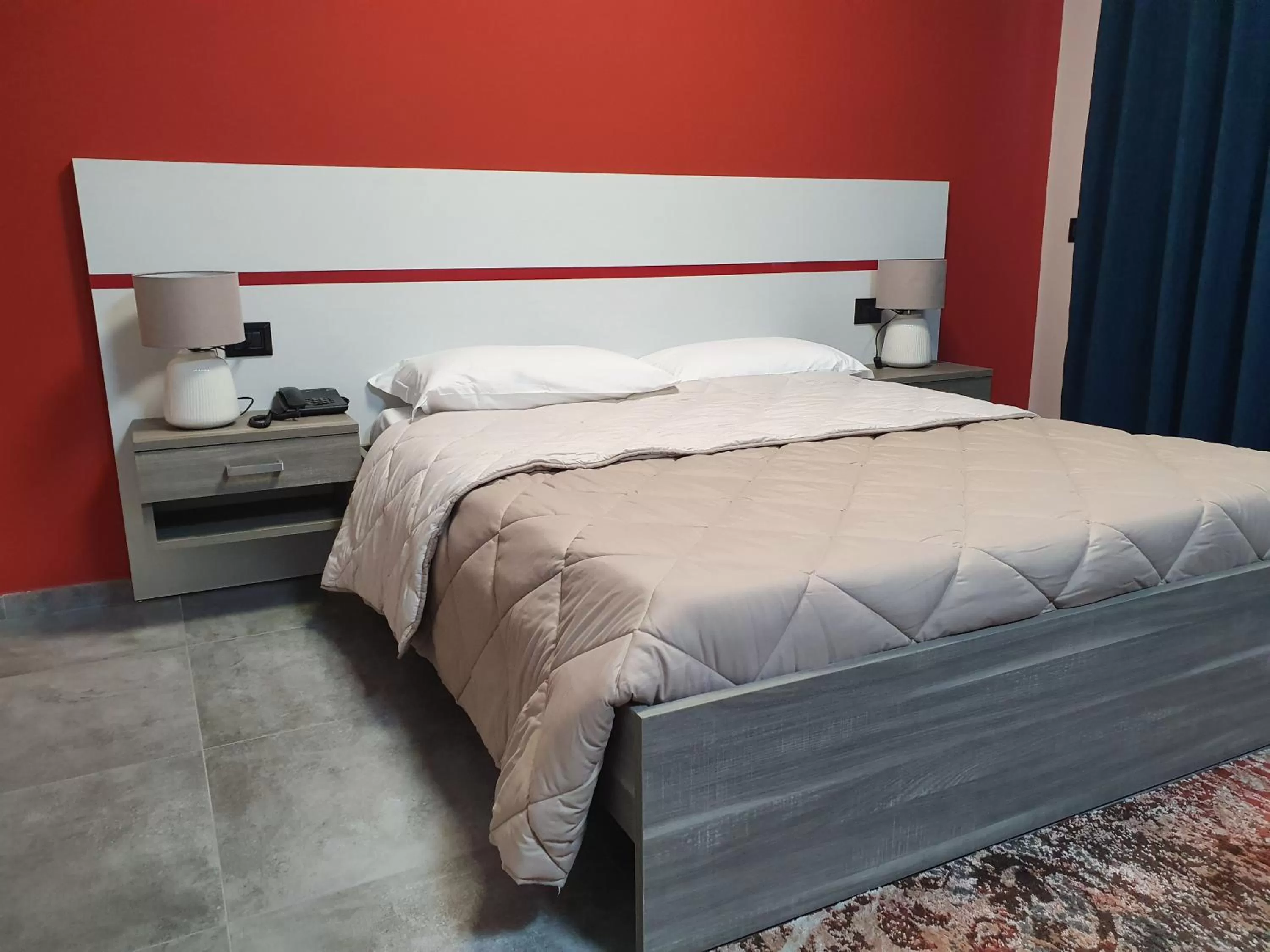 Bed in Erasmus Hotel