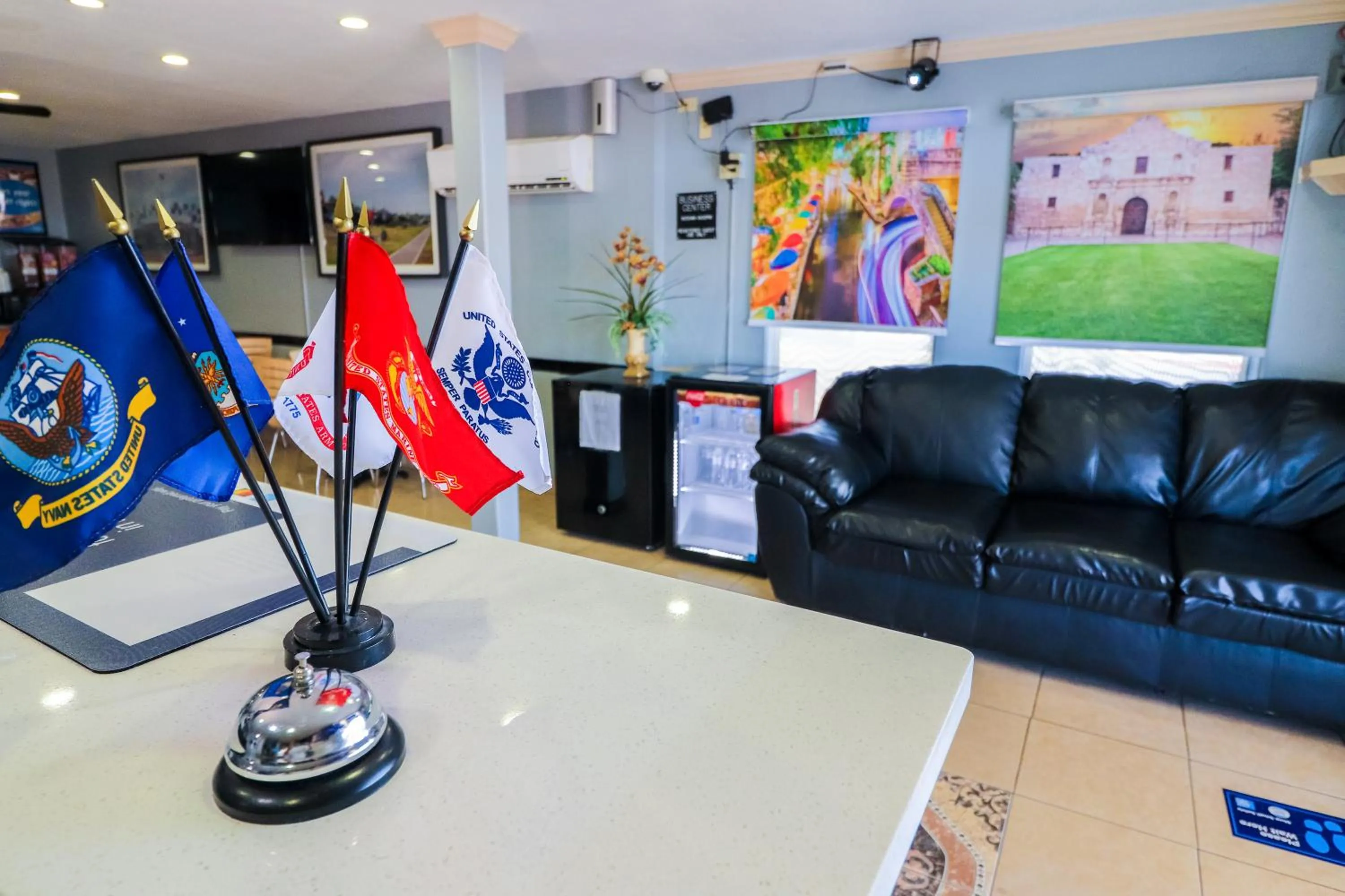 Seating area in Rodeway Inn San Antonio Lackland AFB - SeaWorld