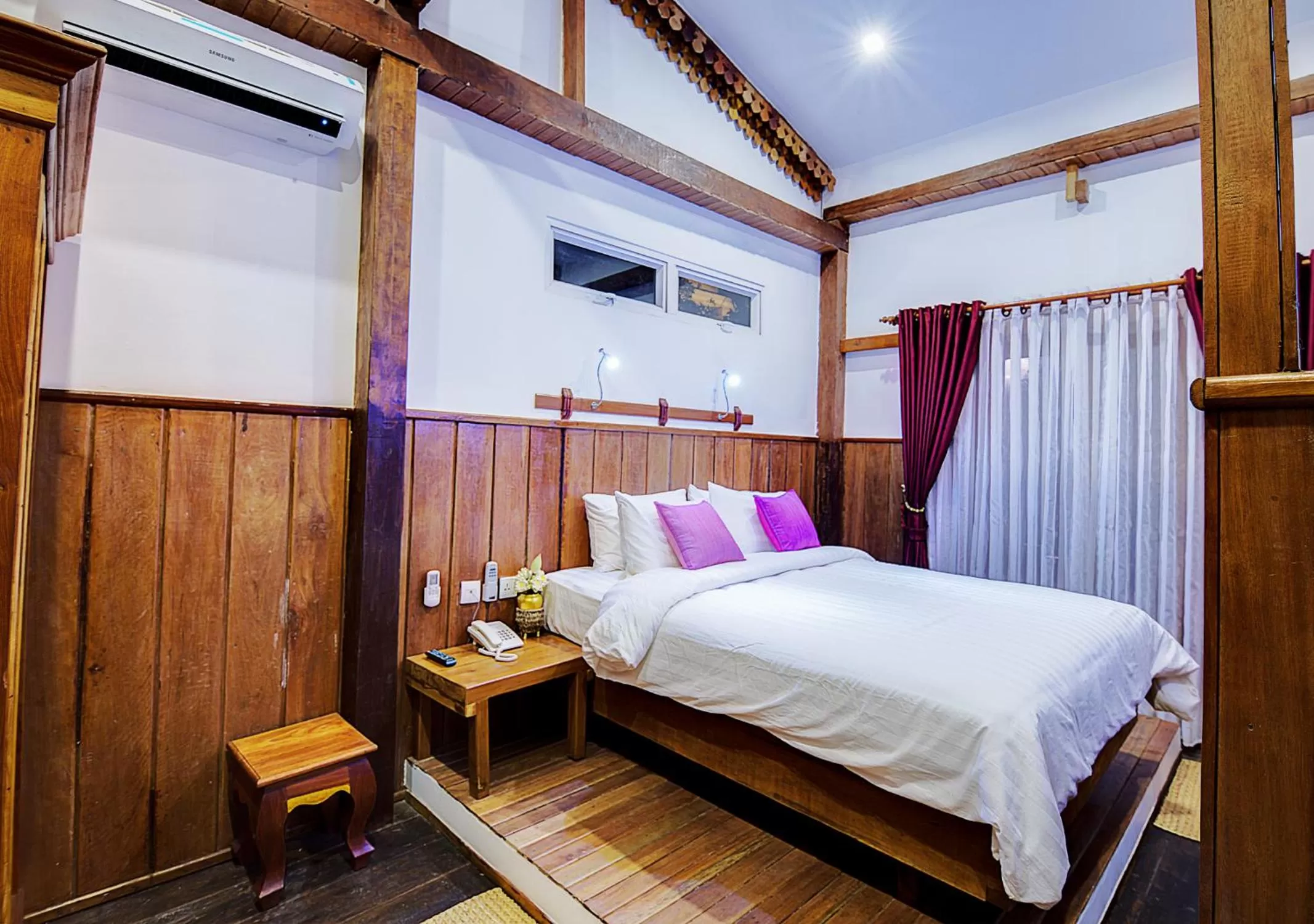 Bed in Maison Model d'Angkor