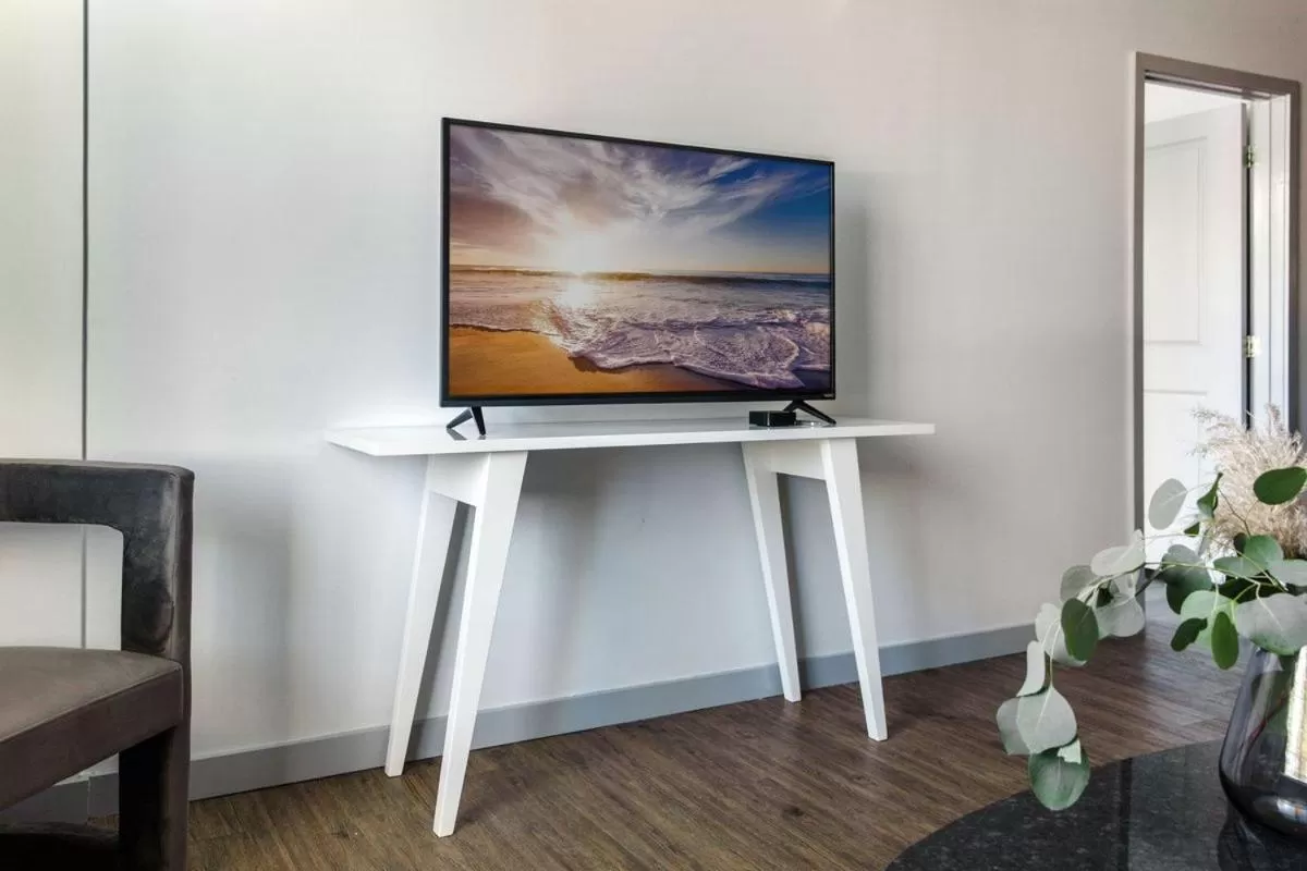 TV and multimedia in Placemakr Music Row - Vanderbilt