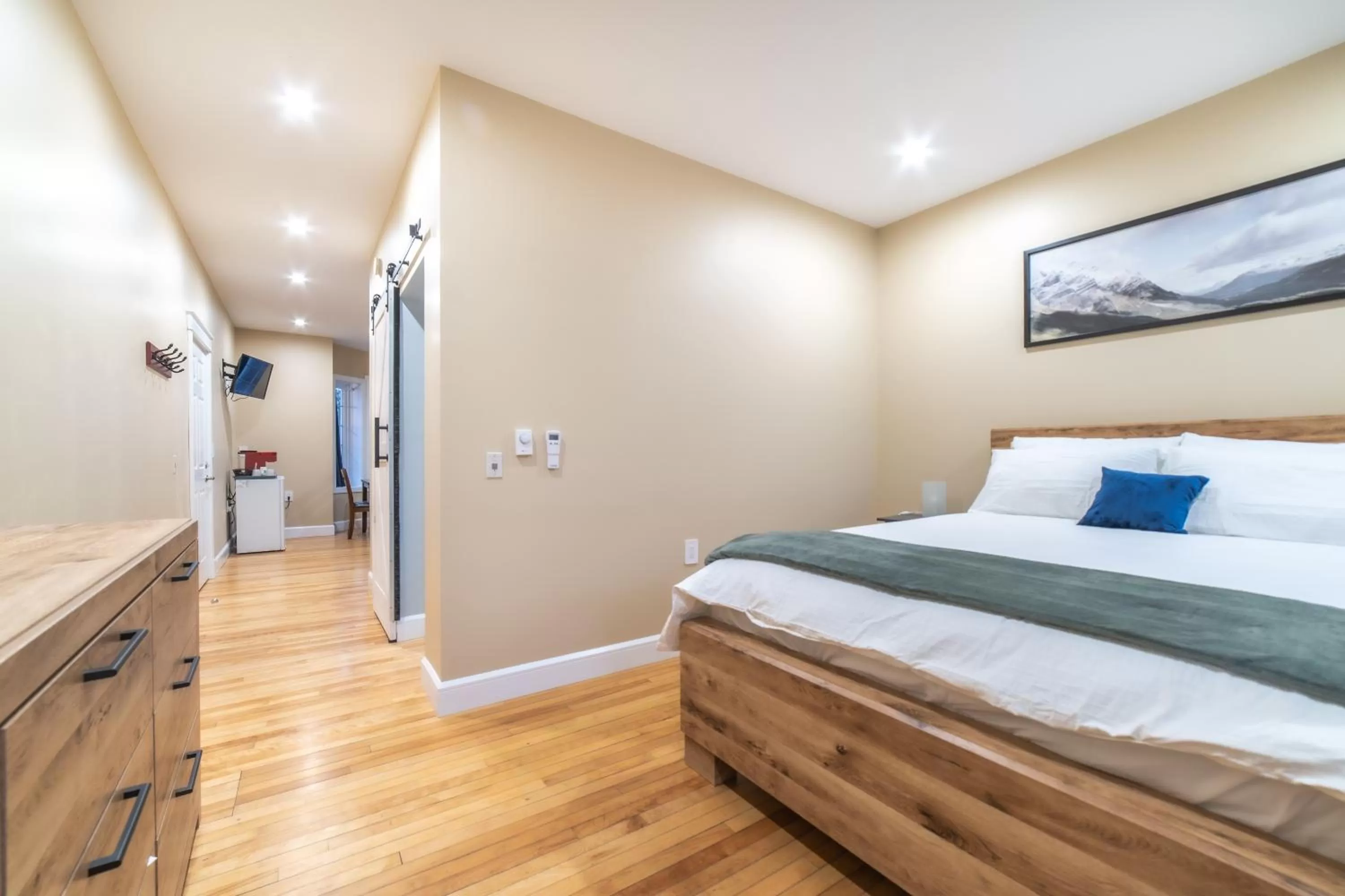 Bed in Riverside Inn