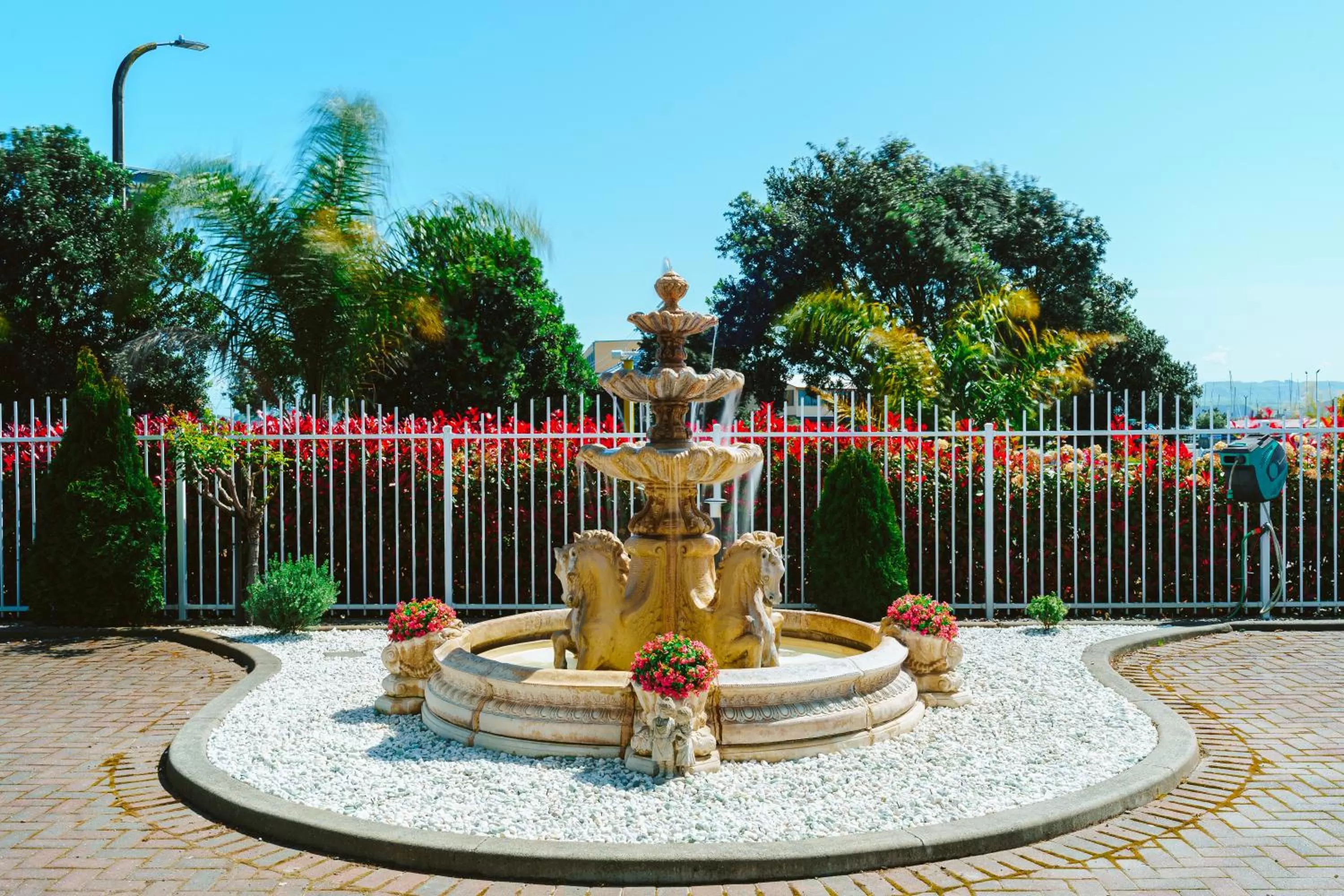 Garden in Anchorage Motor Lodge