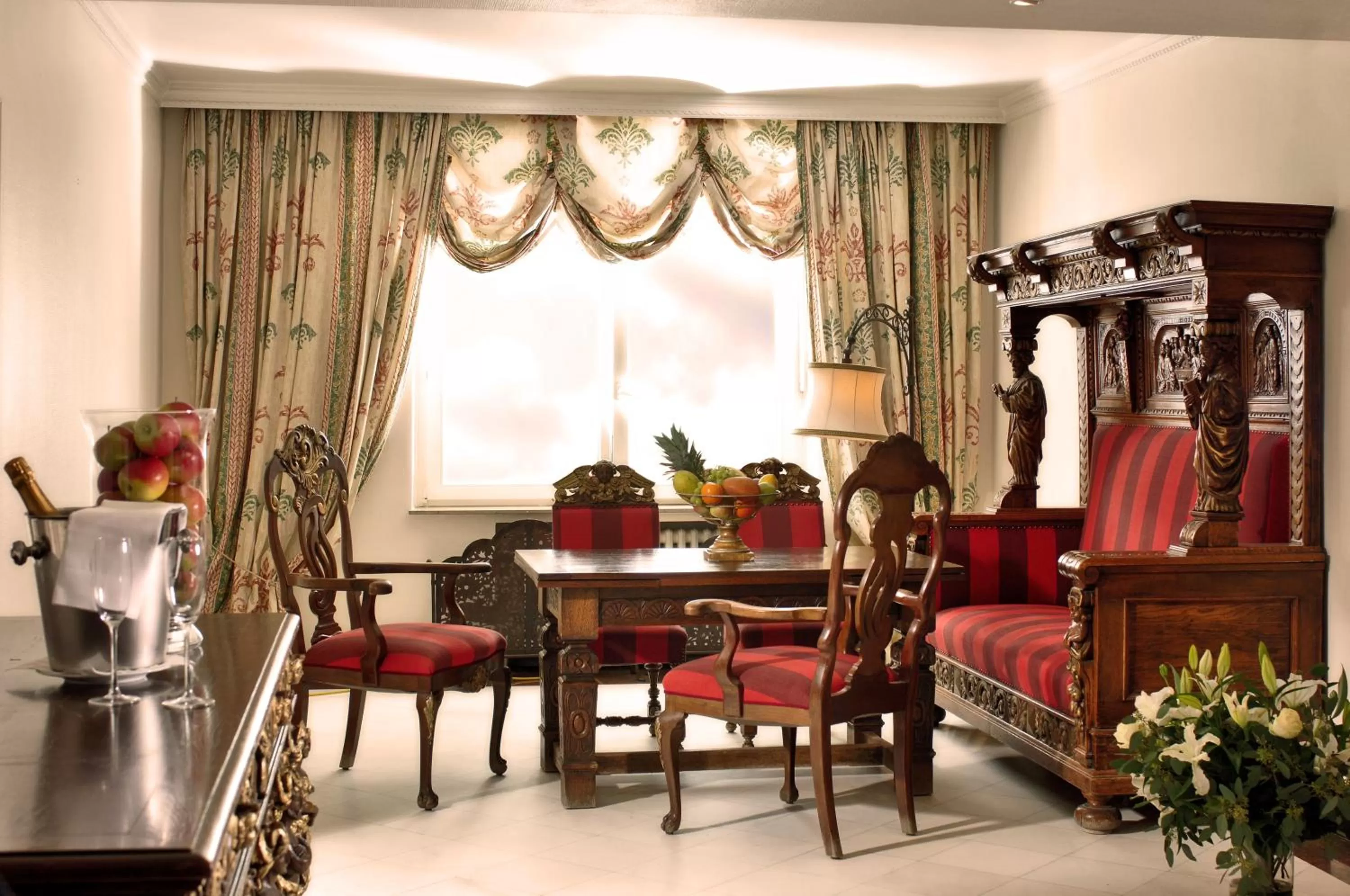 Lobby or reception in Hotel Holsteiner Hof - Timmendorfer Strand