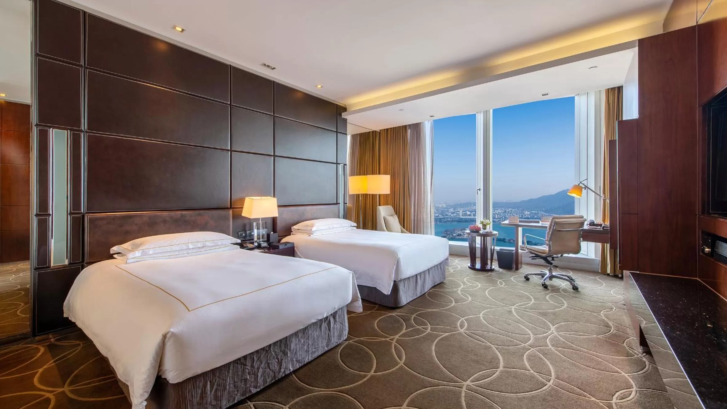 Photo of the whole room, Bed in InterContinental Nanjing by IHG
