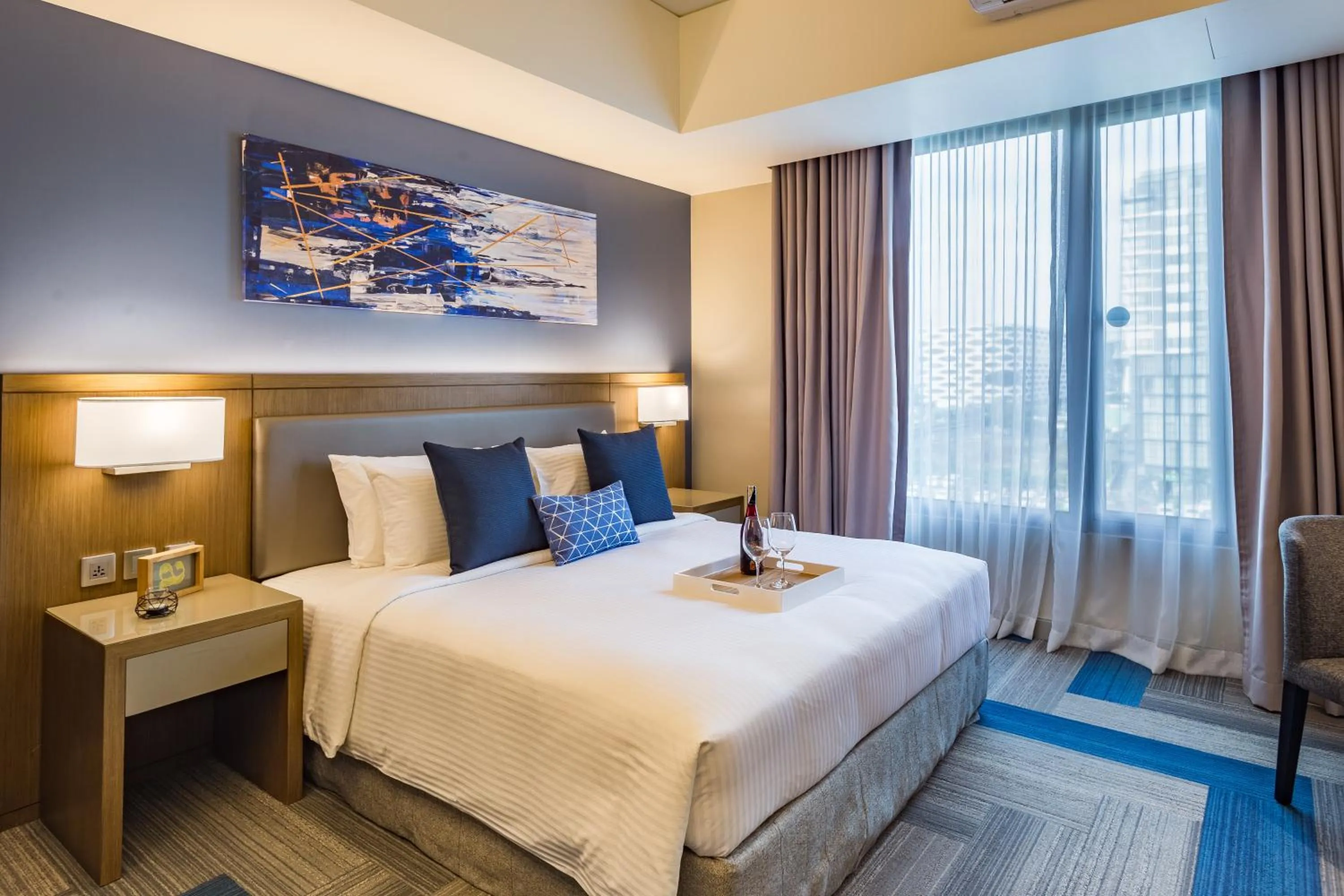 Bed in Citadines Bay City Manila