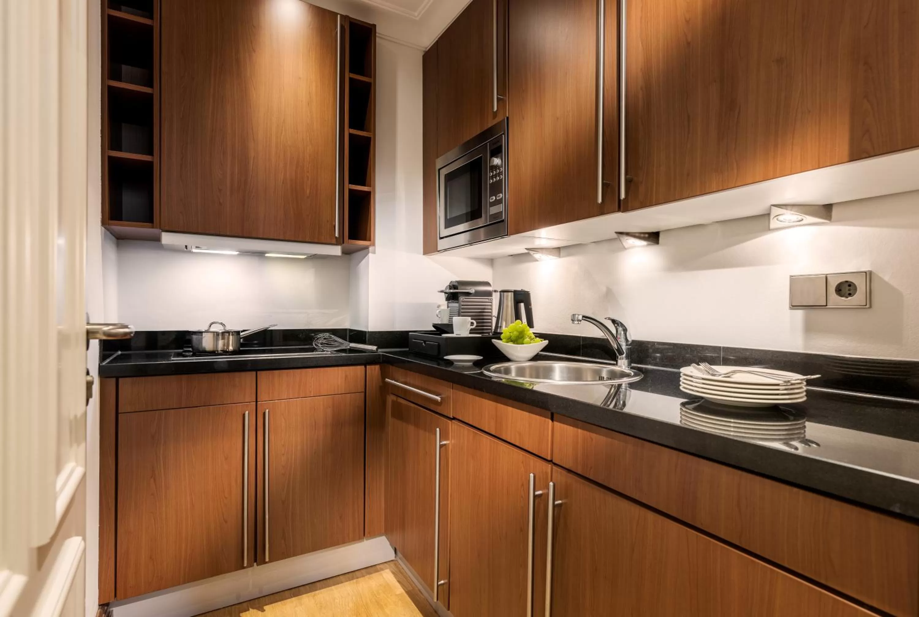 Kitchen or kitchenette in Maison Messmer - ein Mitglied der Hommage Luxury Hotels Collection