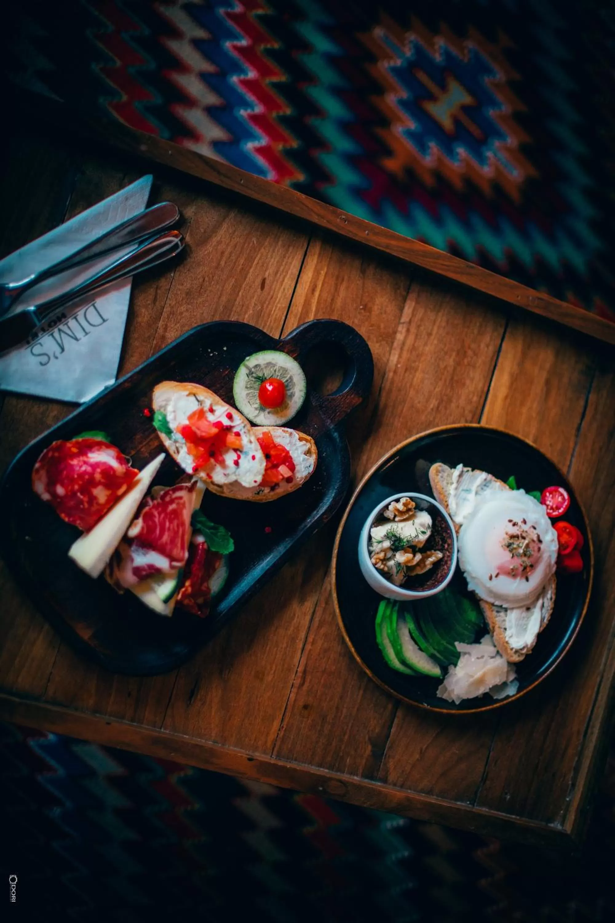 Food and drinks in Dim's Hotel & Restaurant