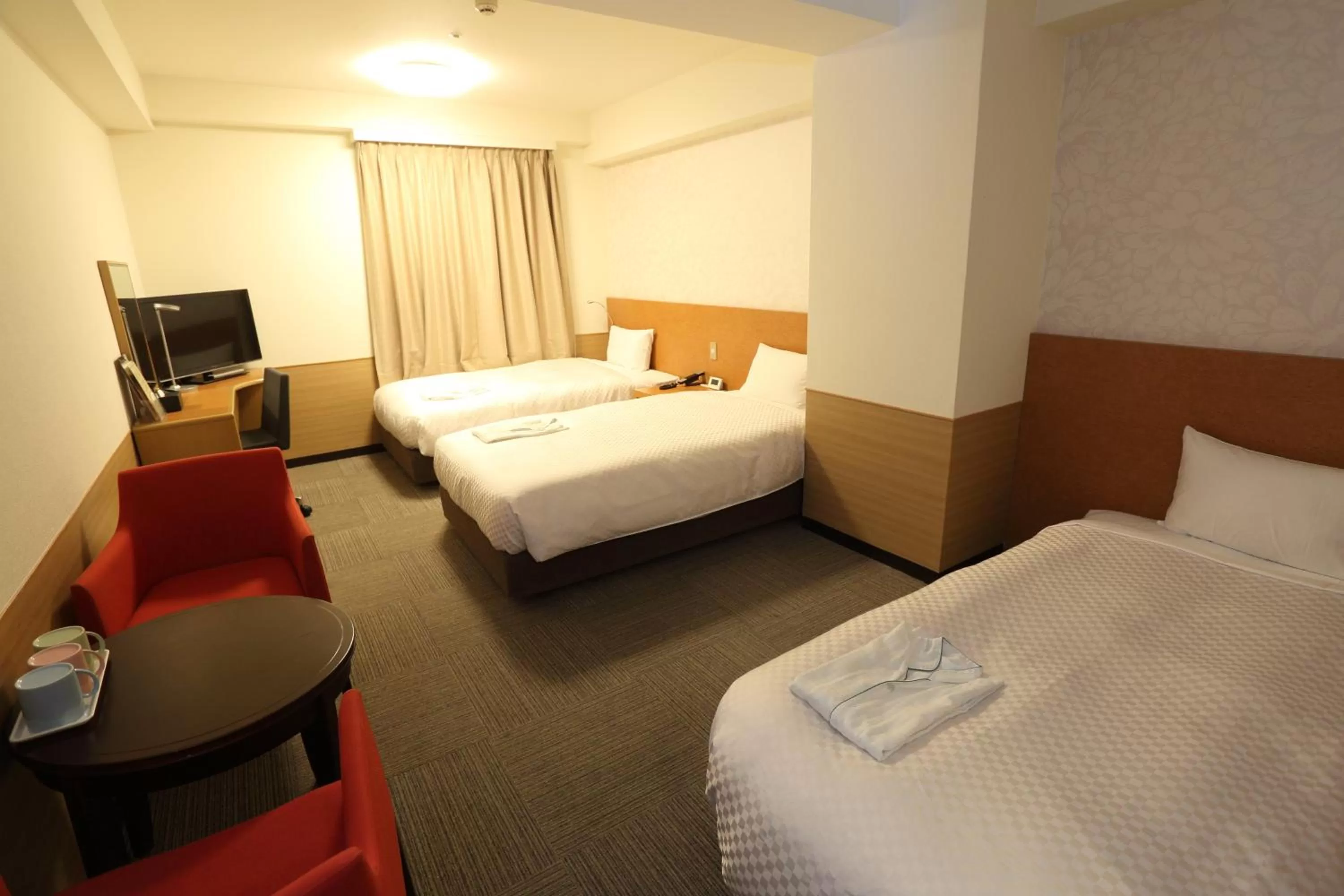 Bedroom, Bed in Hotel Century Art