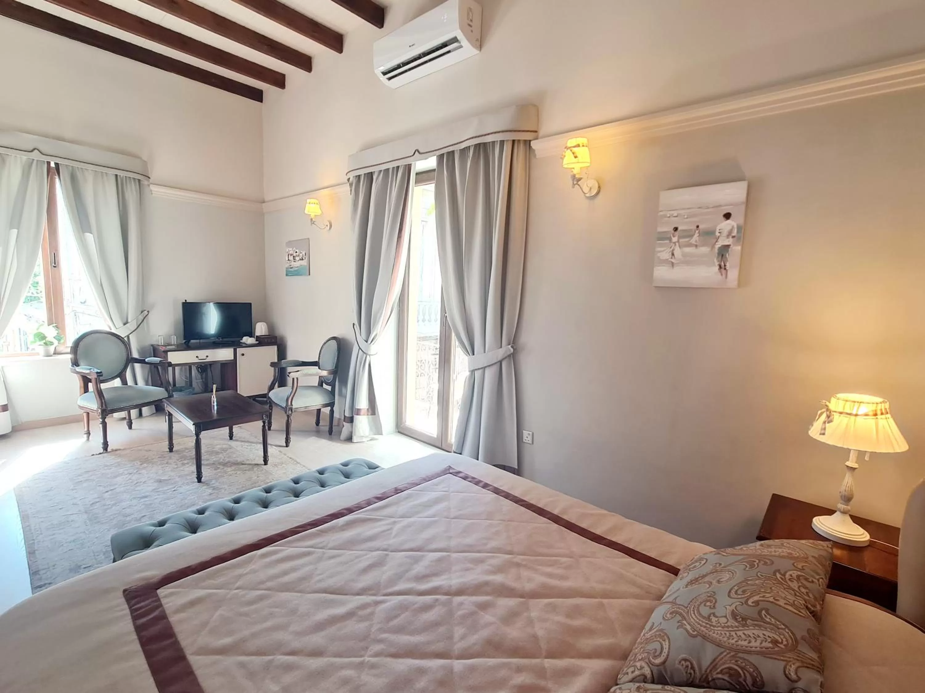 Bed in SOFIA BOUTIQUE HOTEL