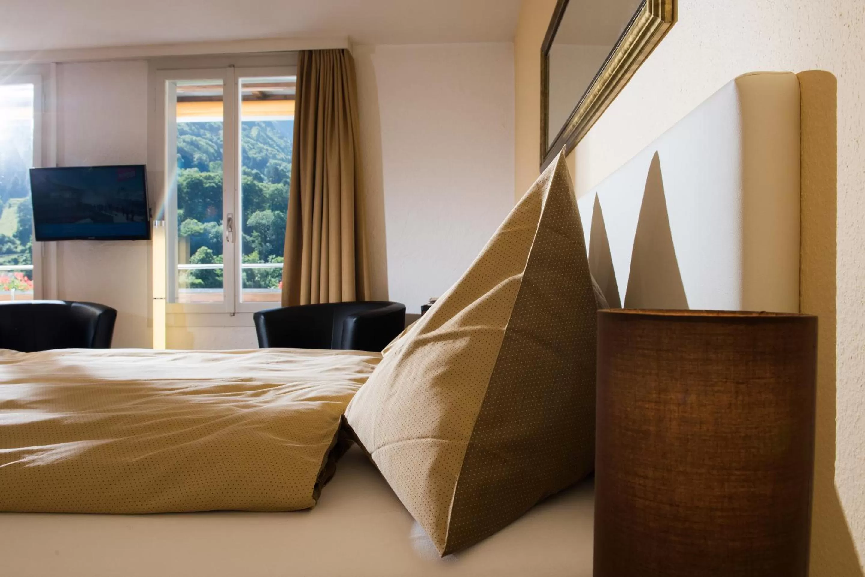 Area and facilities, Bed in Jungfrau Hotel