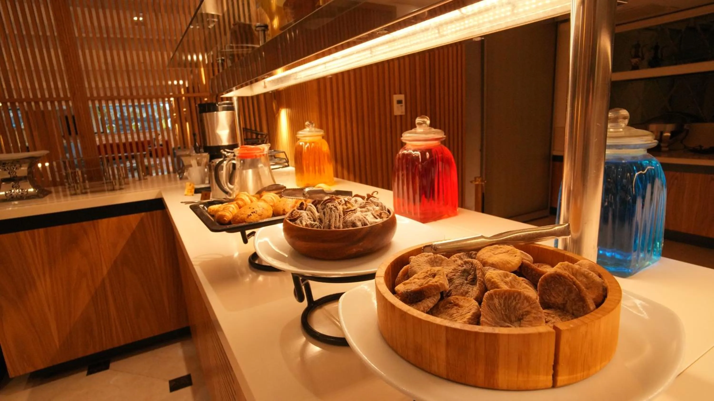 Buffet breakfast in Dosso Dossi Hotels Old City