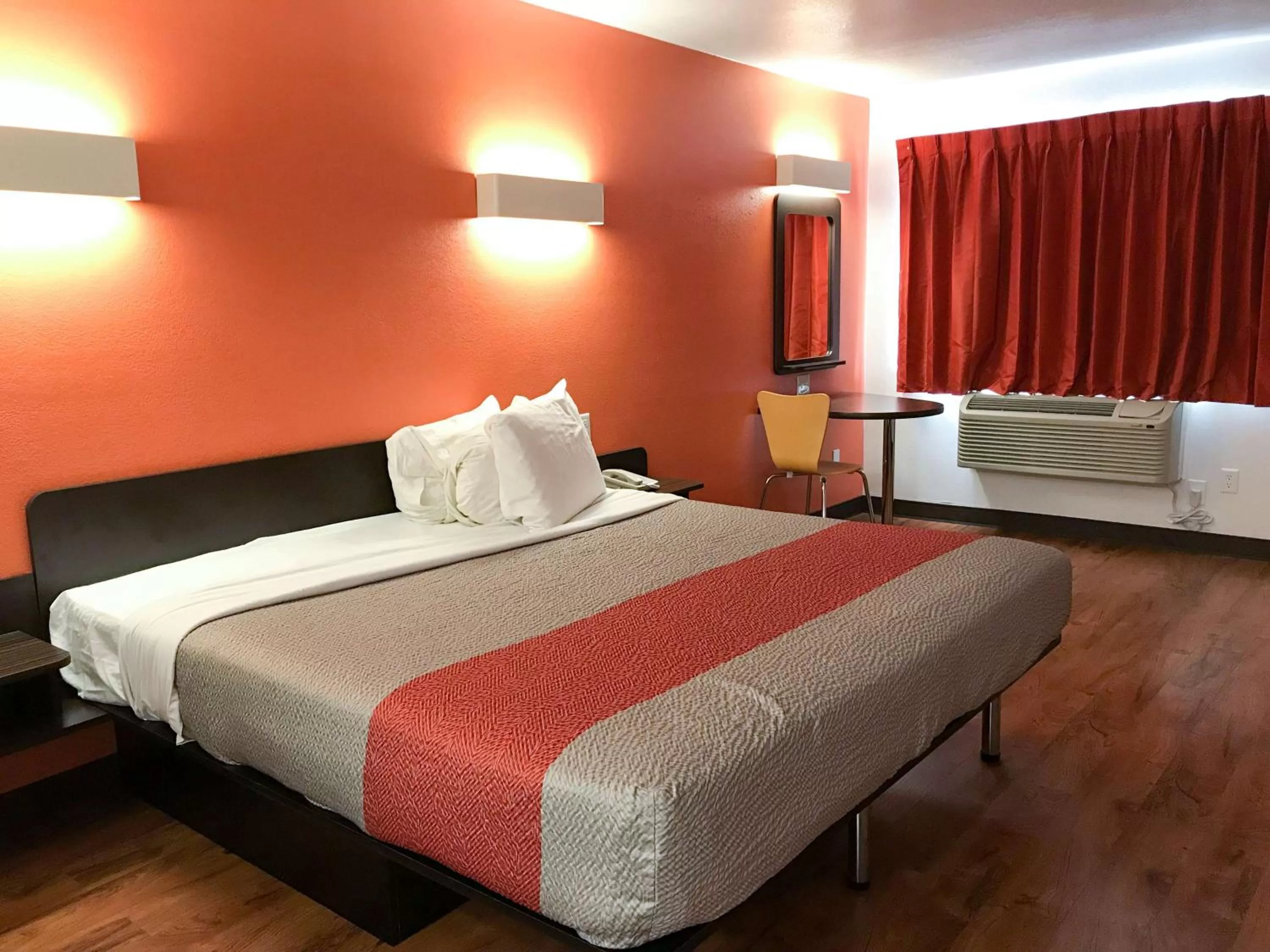 Photo of the whole room, Bed in Motel 6-Bremen, GA