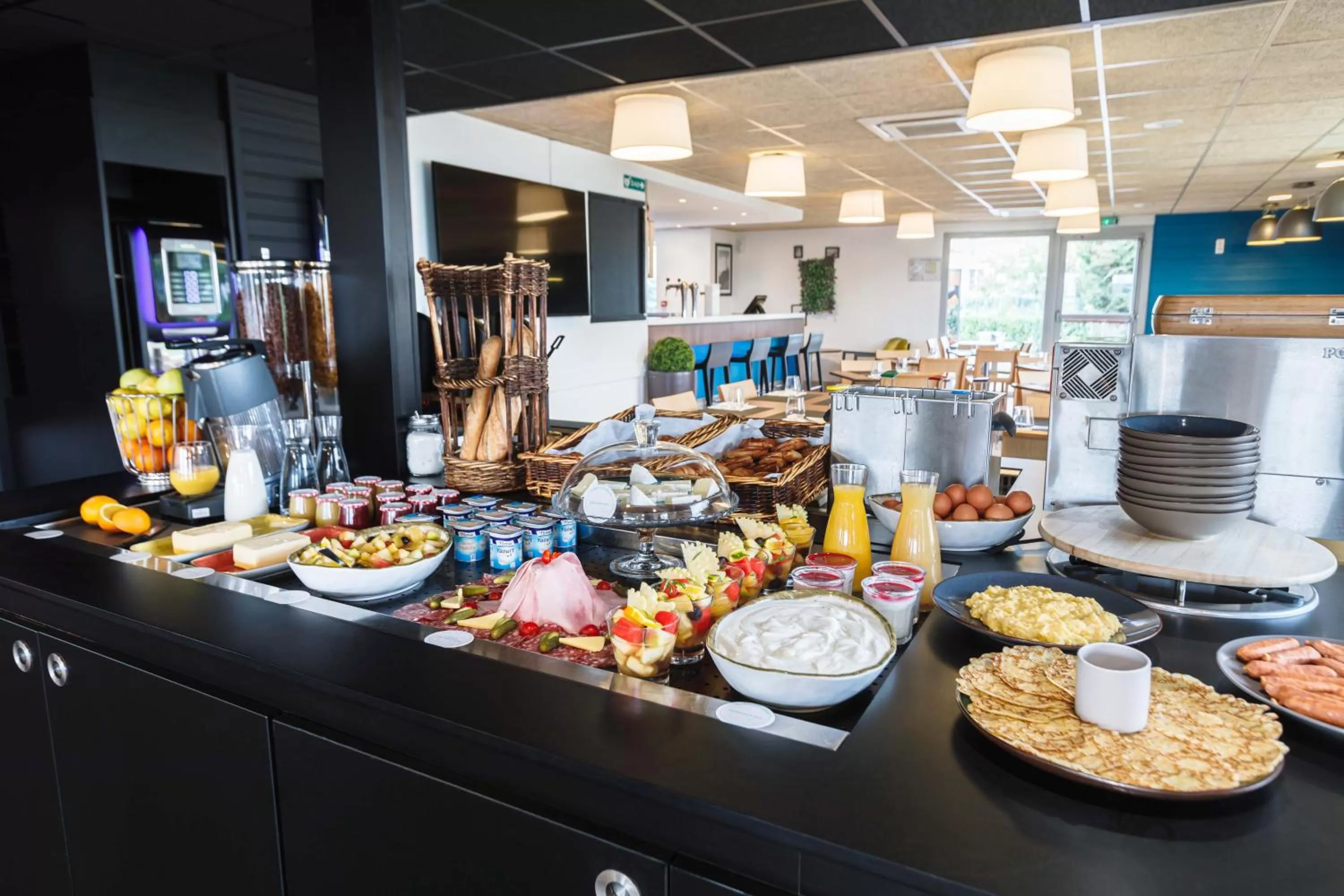 Breakfast in Campanile NATURE - Lyon Est Bron Eurexpo