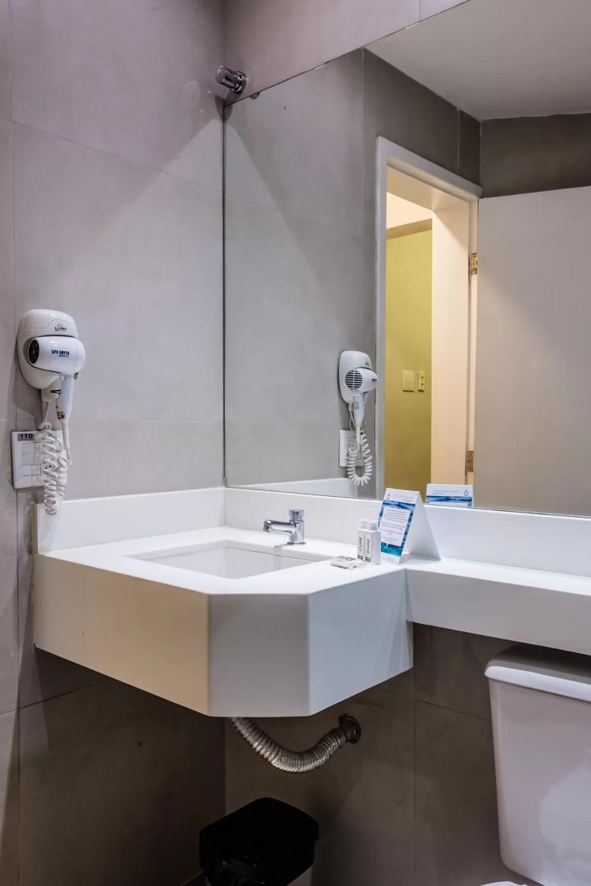 Bathroom in Injoy Lofts Ipanema