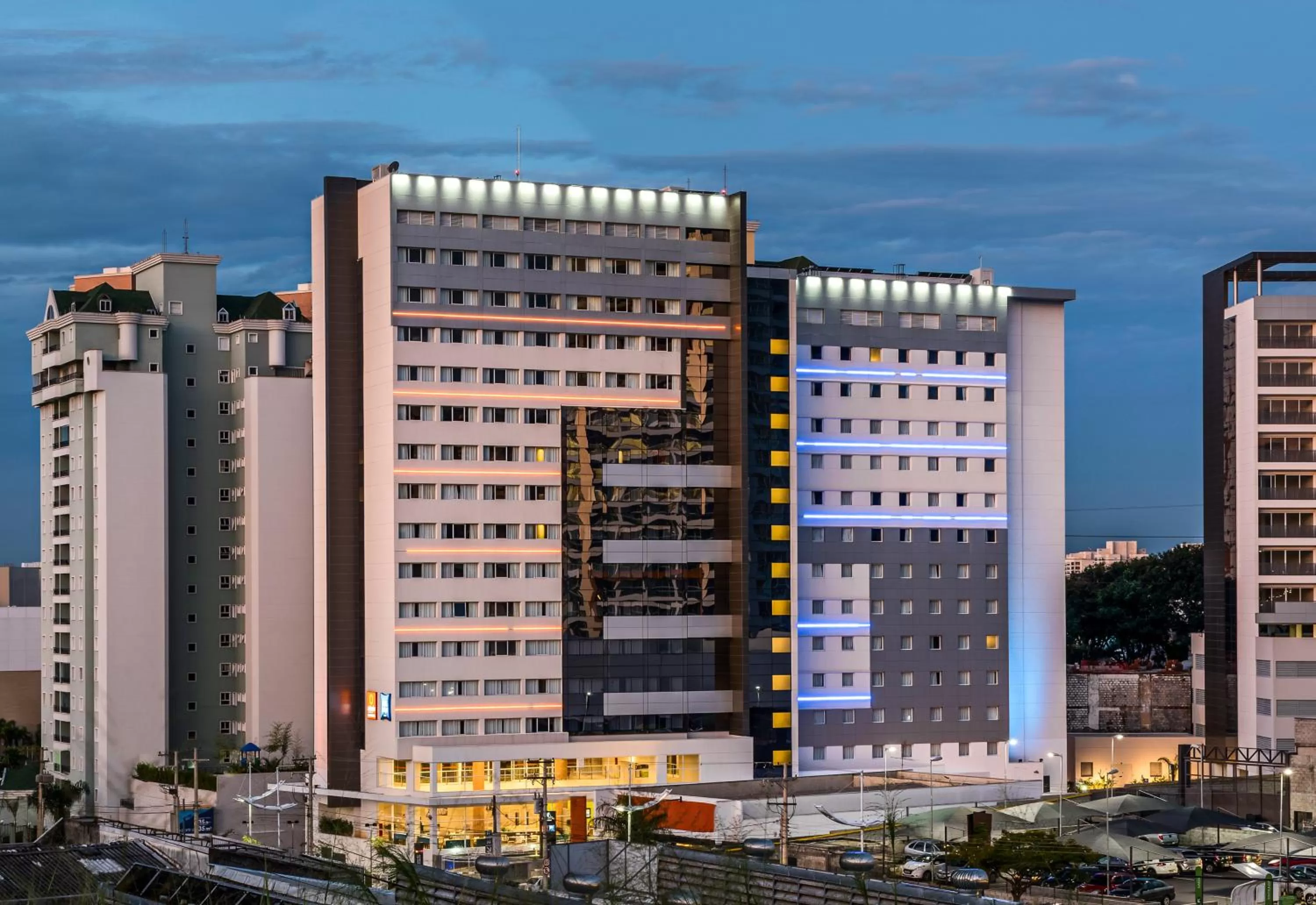 Property building in ibis budget Jundiai Shopping