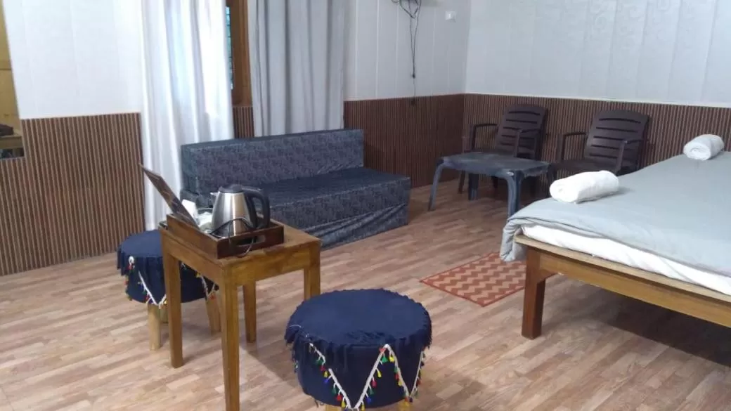 Karthik Resorts, Jeolikote Nainital