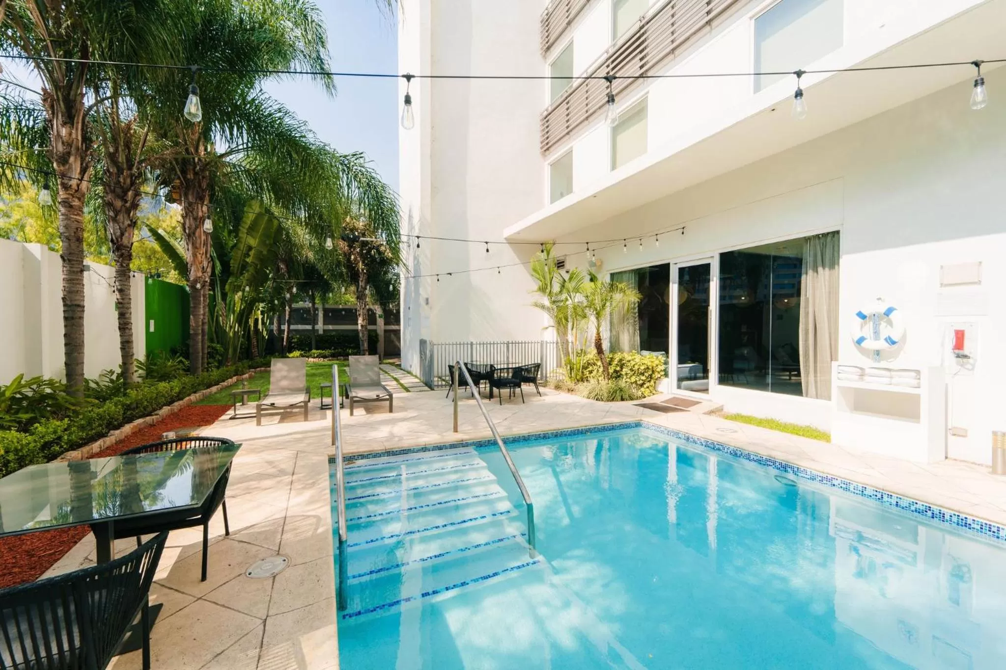 Swimming pool in Holiday Inn Express Tegucigalpa by IHG