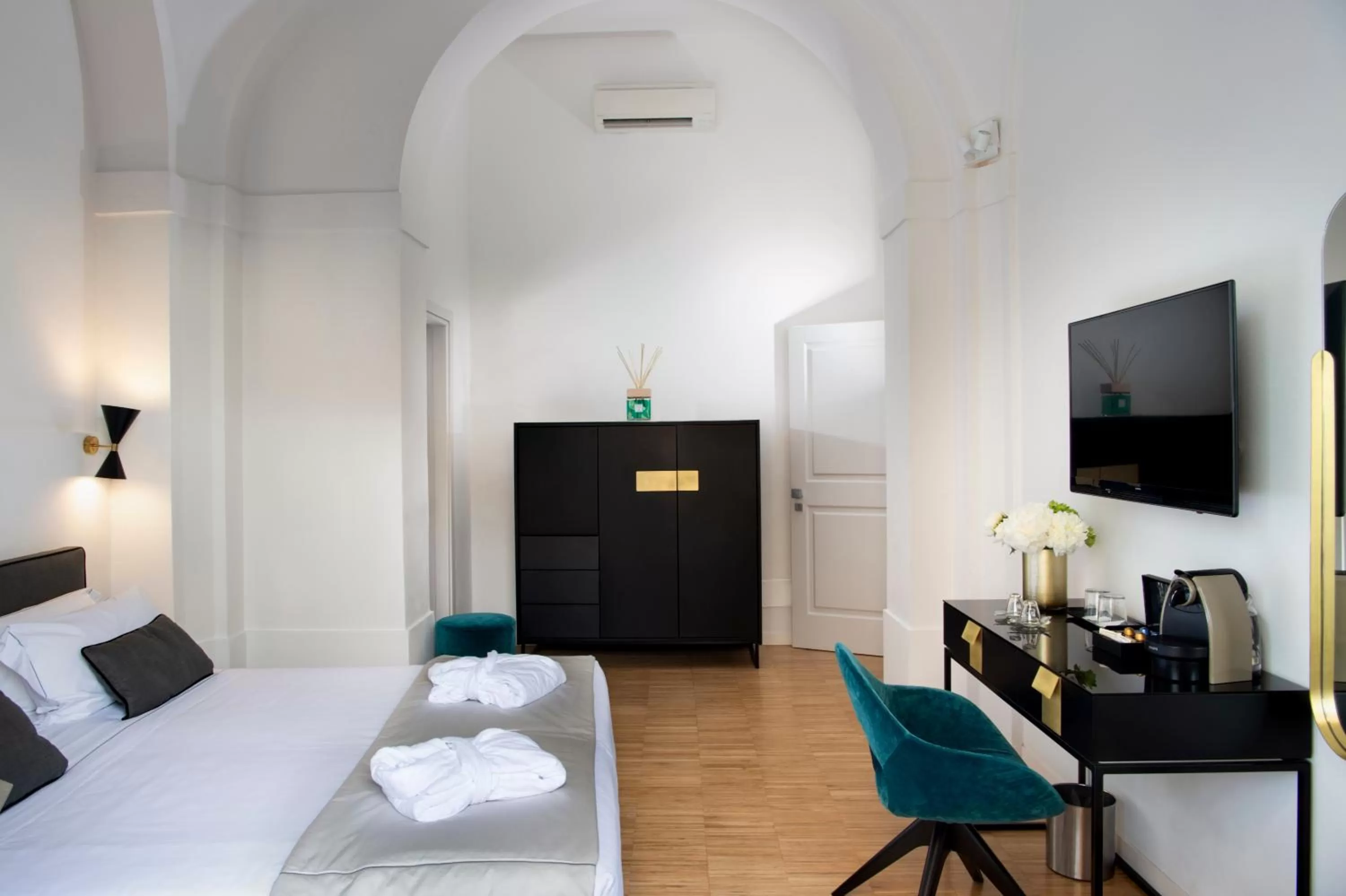 Photo of the whole room, Bed in Horto Convento