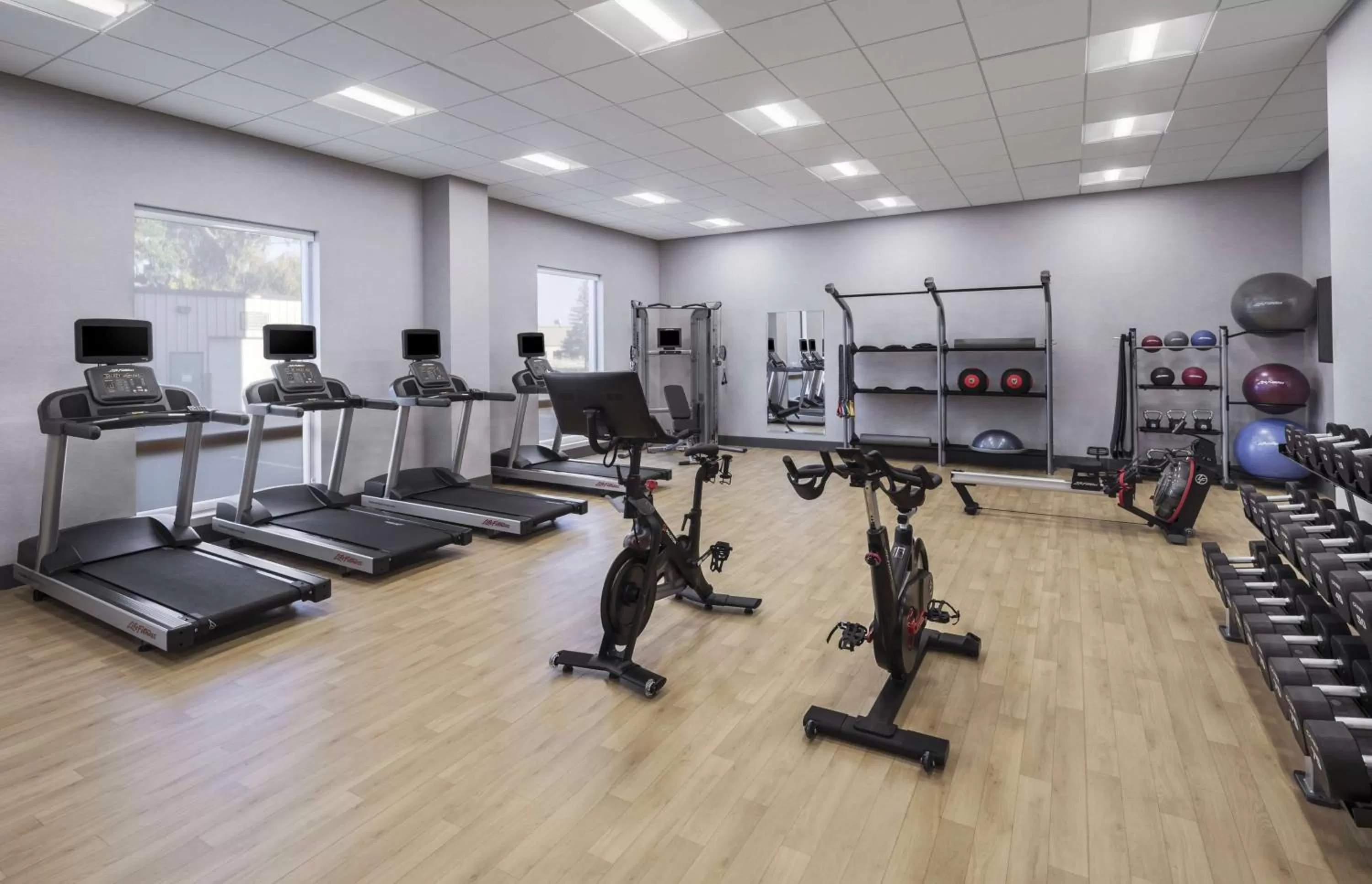 Fitness centre/facilities in Hampton Inn Boston Woburn