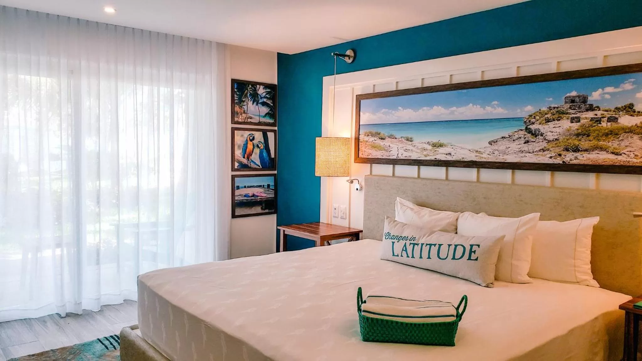 Photo of the whole room, Bed in Margaritaville Island Reserve Riviera Cancún - A Karisma All-Inclusive Experience for All