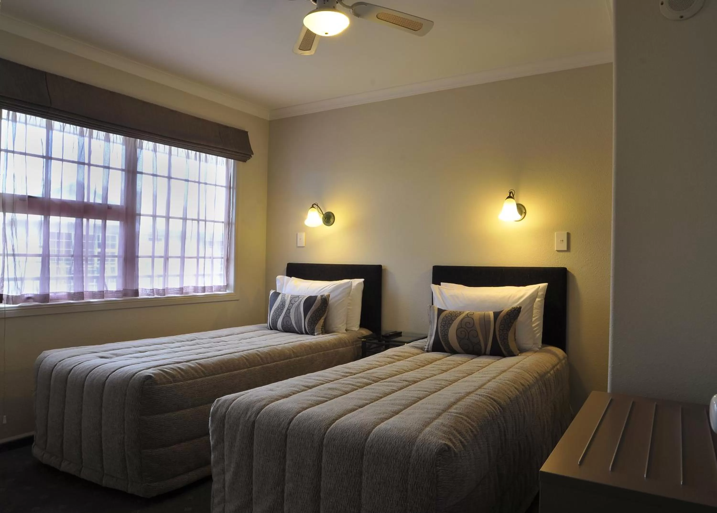 Bedroom, Bed in Silver Fern Rotorua Suites & Spa