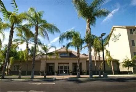 Property building in Homewood Suites Bakersfield