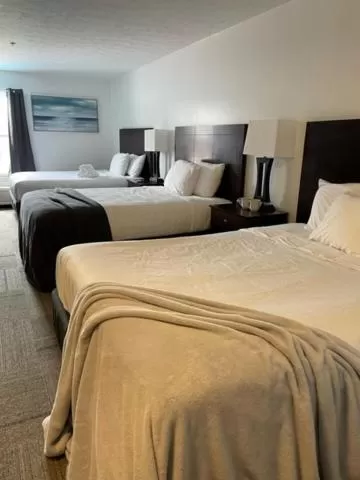 Bedroom, Bed in Bay Lodging Resort