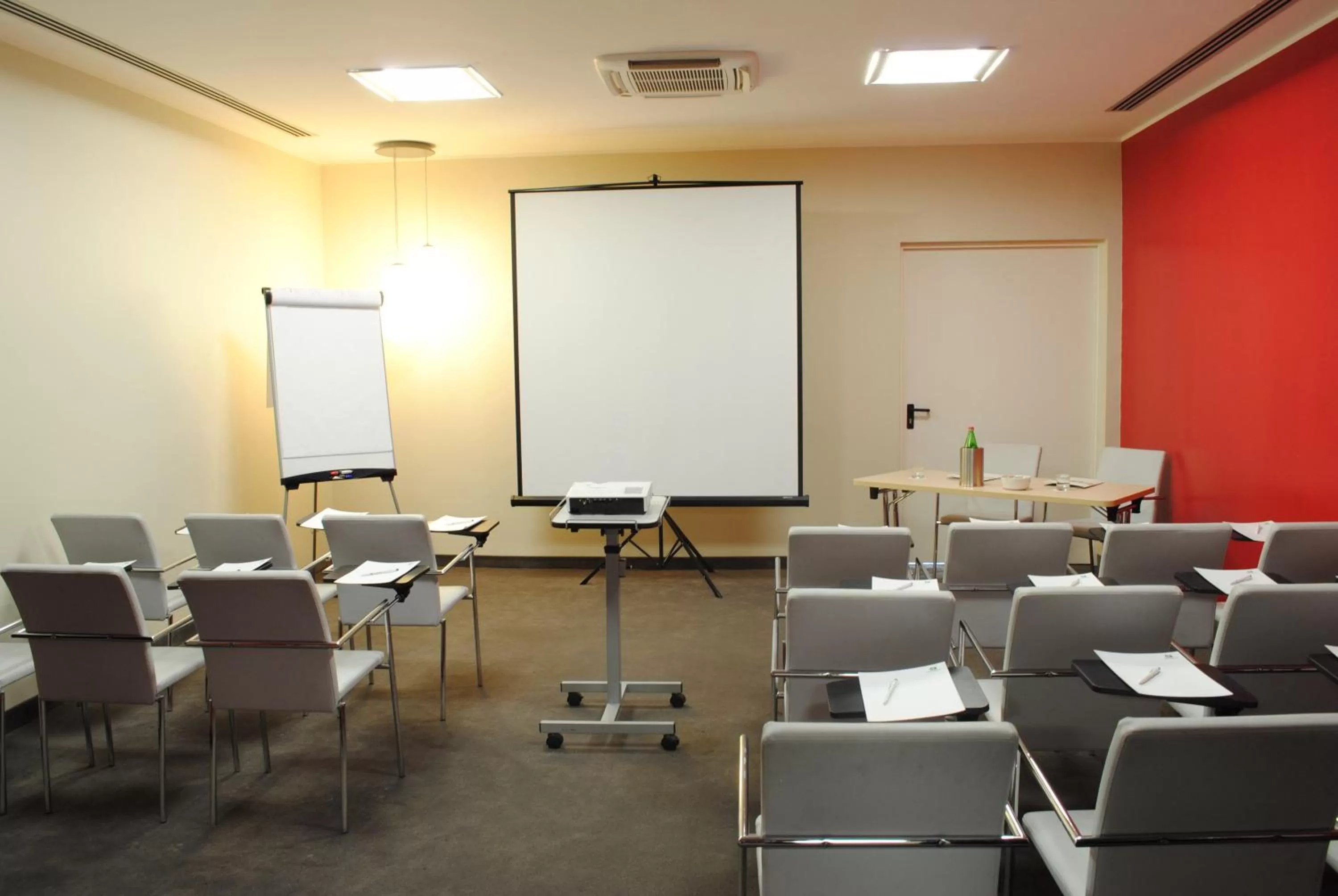 Meeting/conference room in Holiday Inn Genoa City by IHG