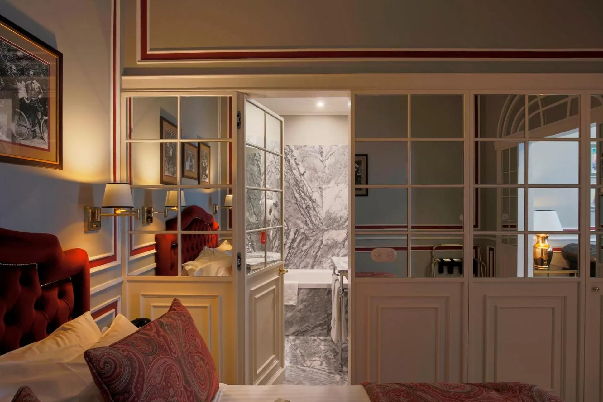 Bed in Grande Hotel do Porto