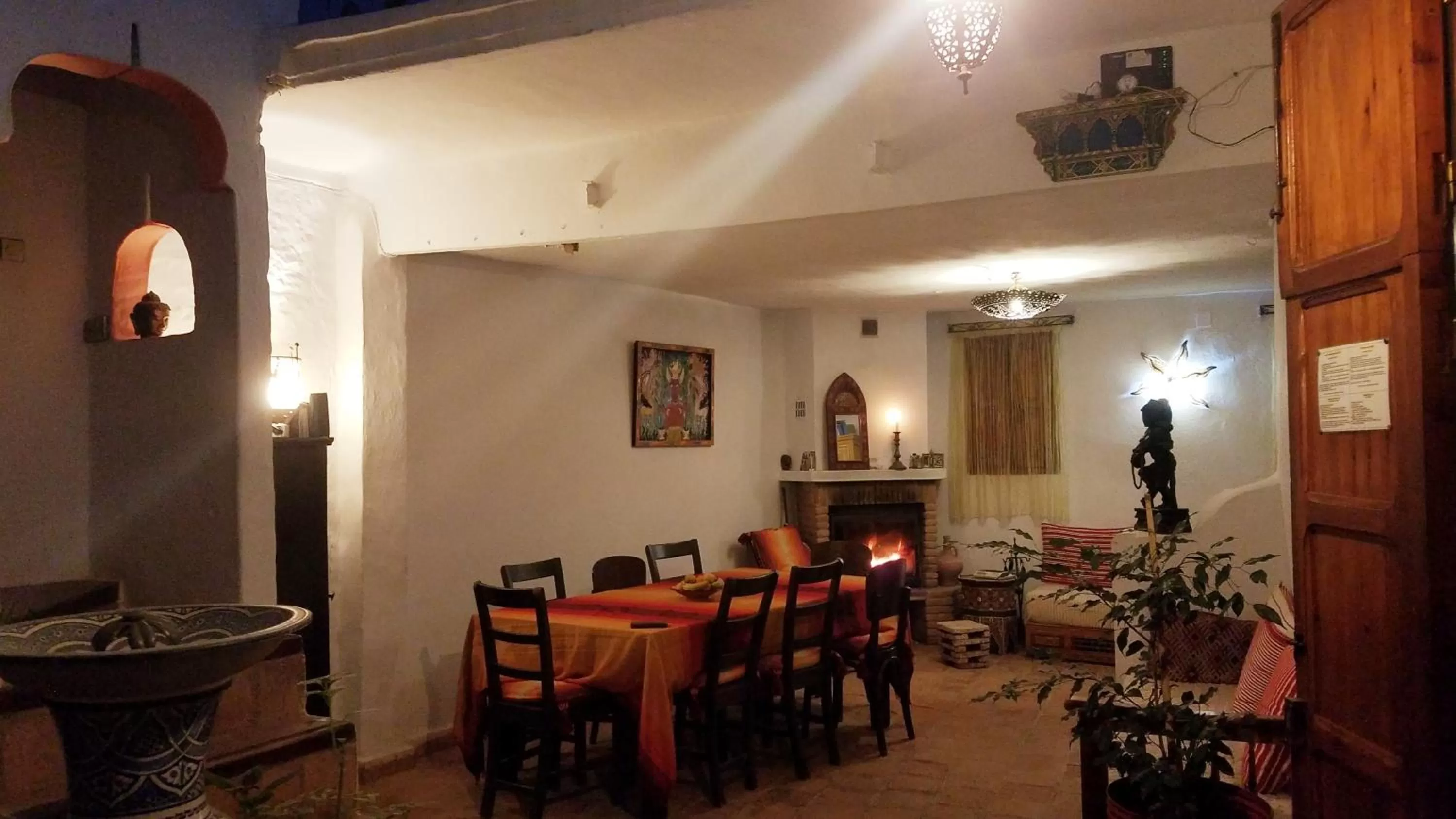 Restaurant/Places to Eat in Dar Dalia