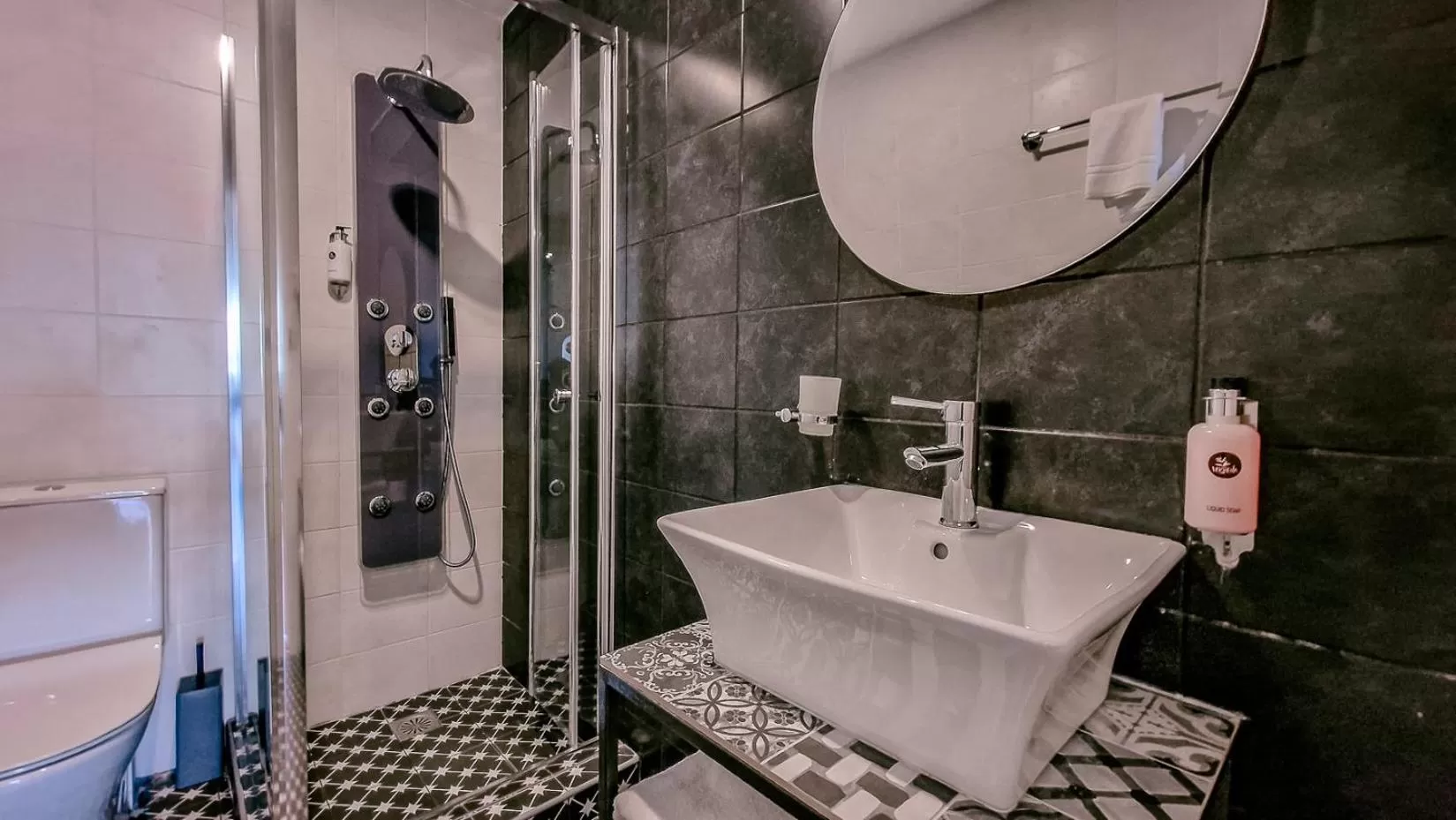 Athenian Montaza Hotel