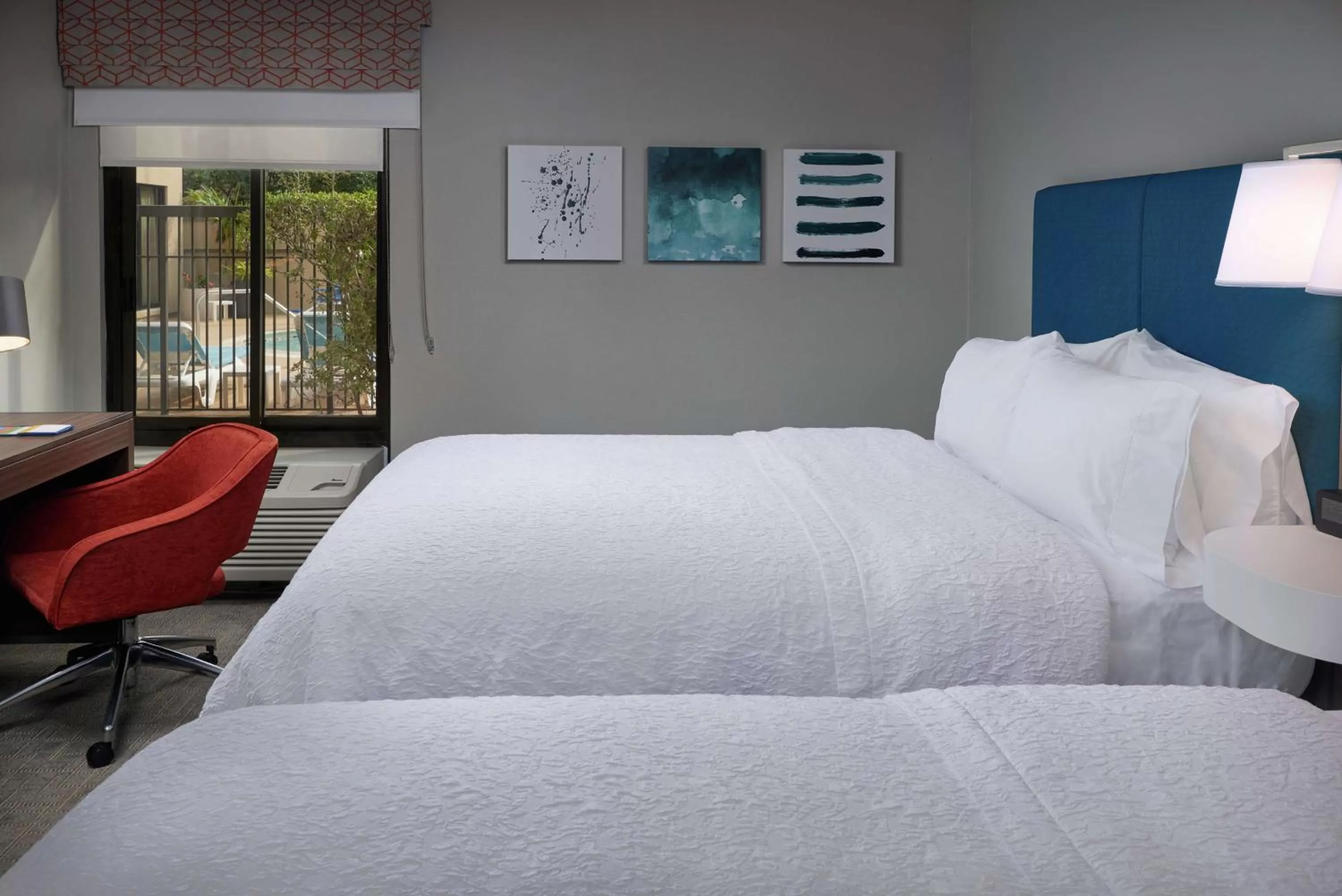 Bedroom, Bed in Hampton Inn Juno Beach