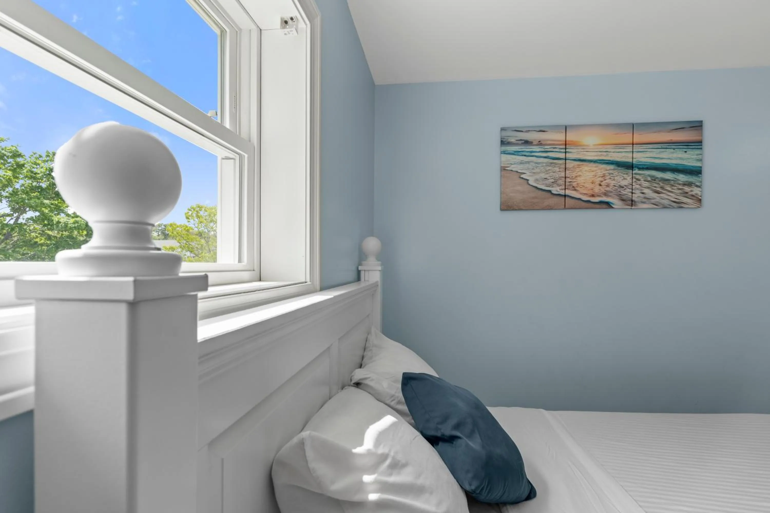 Bed in Mt Royal Motel