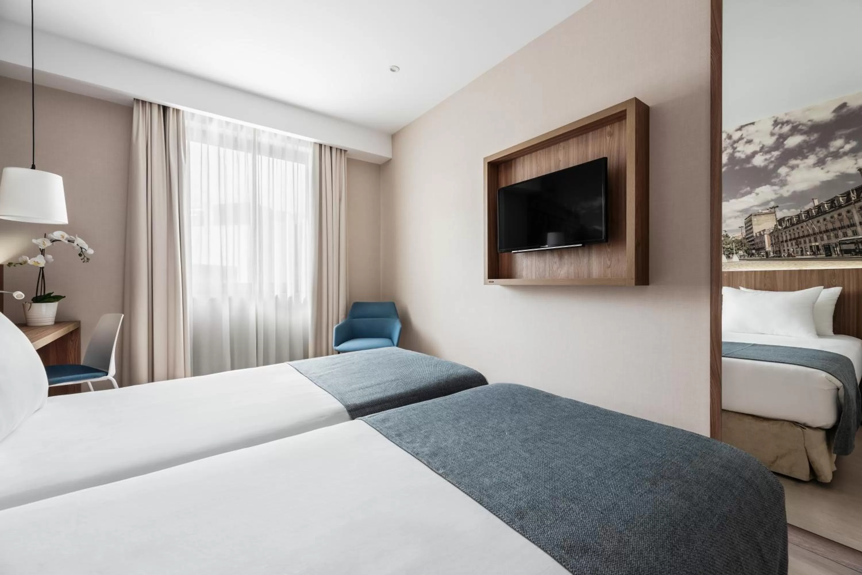 Photo of the whole room, Bed in Exe Saldanha