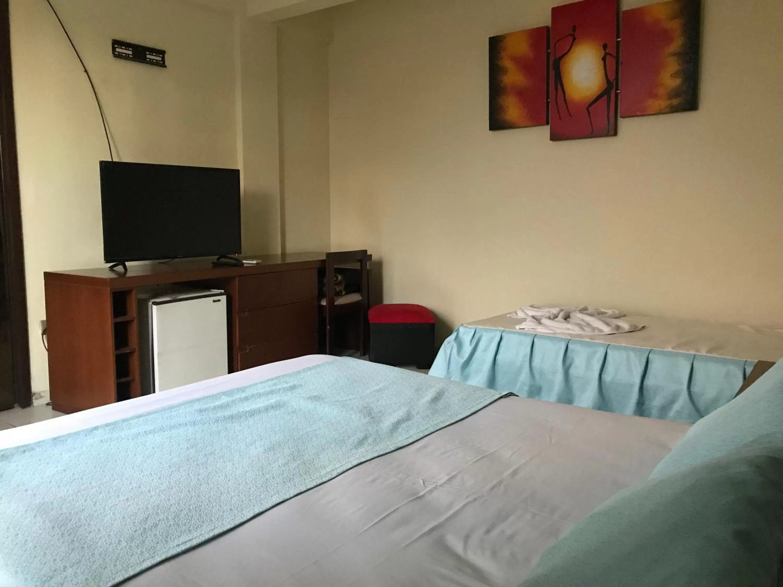 Photo of the whole room, Bed in Hotel Viru Viru II