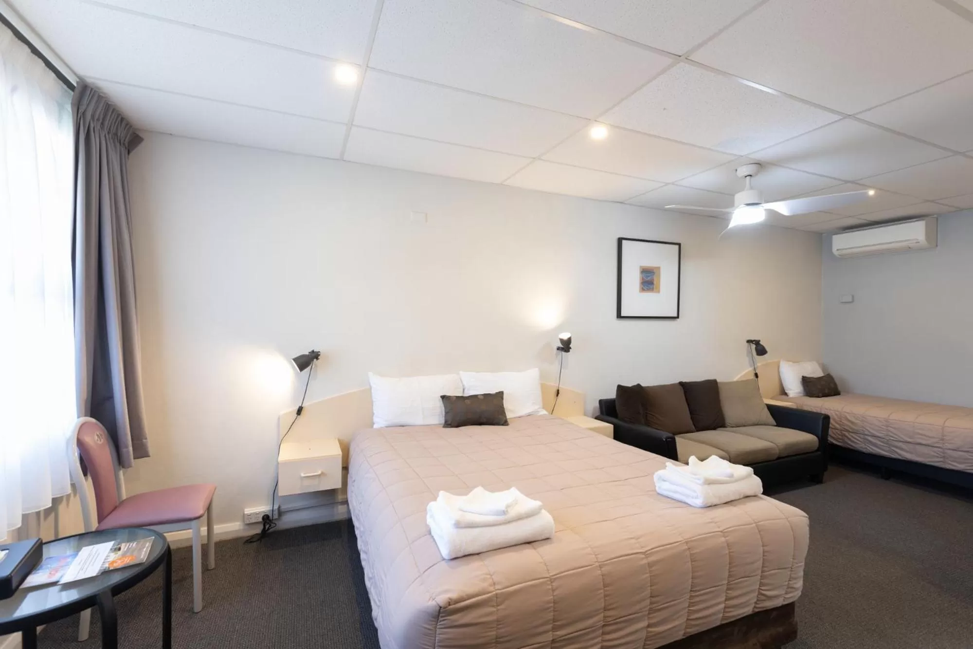 Bed in Mittagong Motel