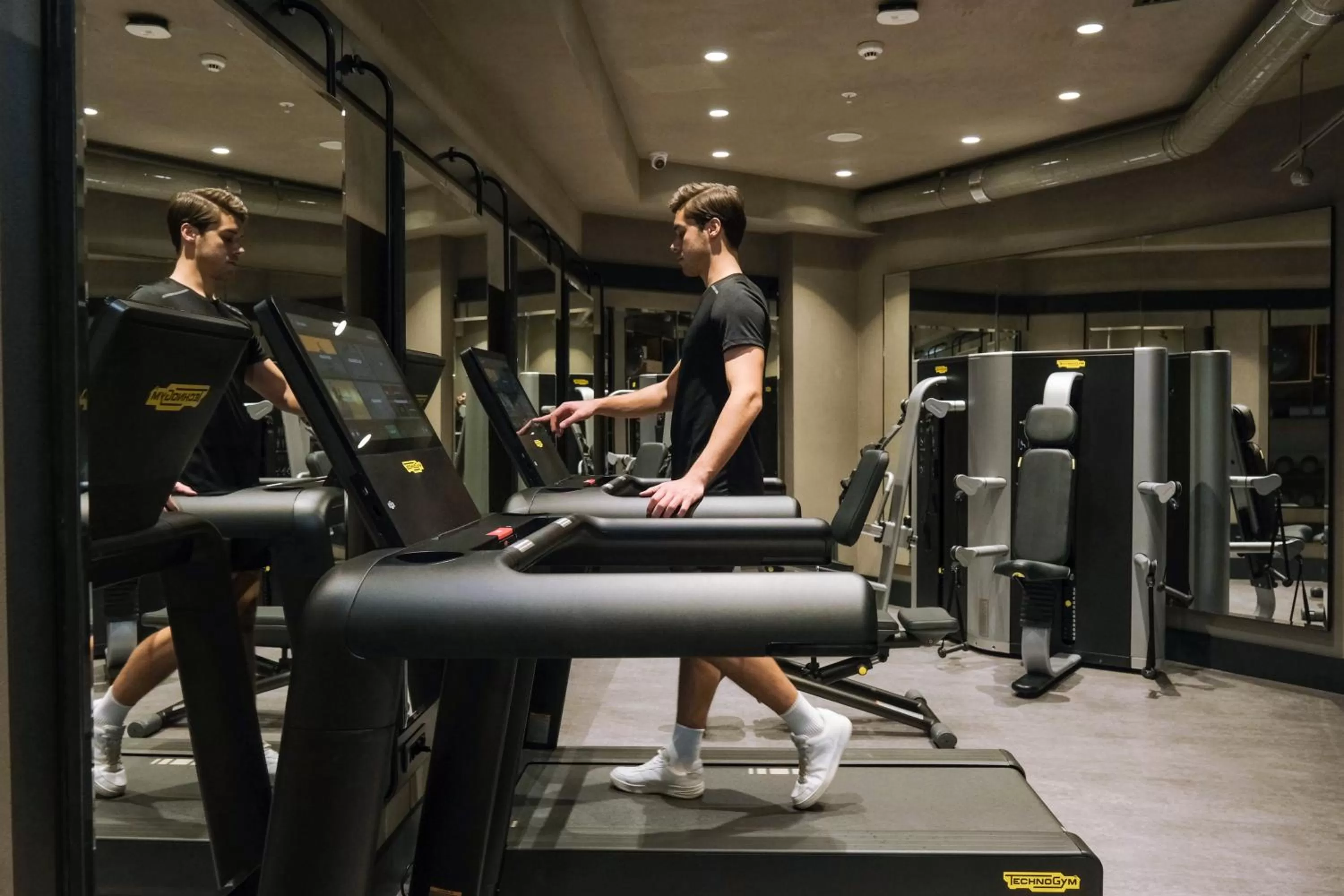 Fitness centre/facilities in Stayso The House Hotel