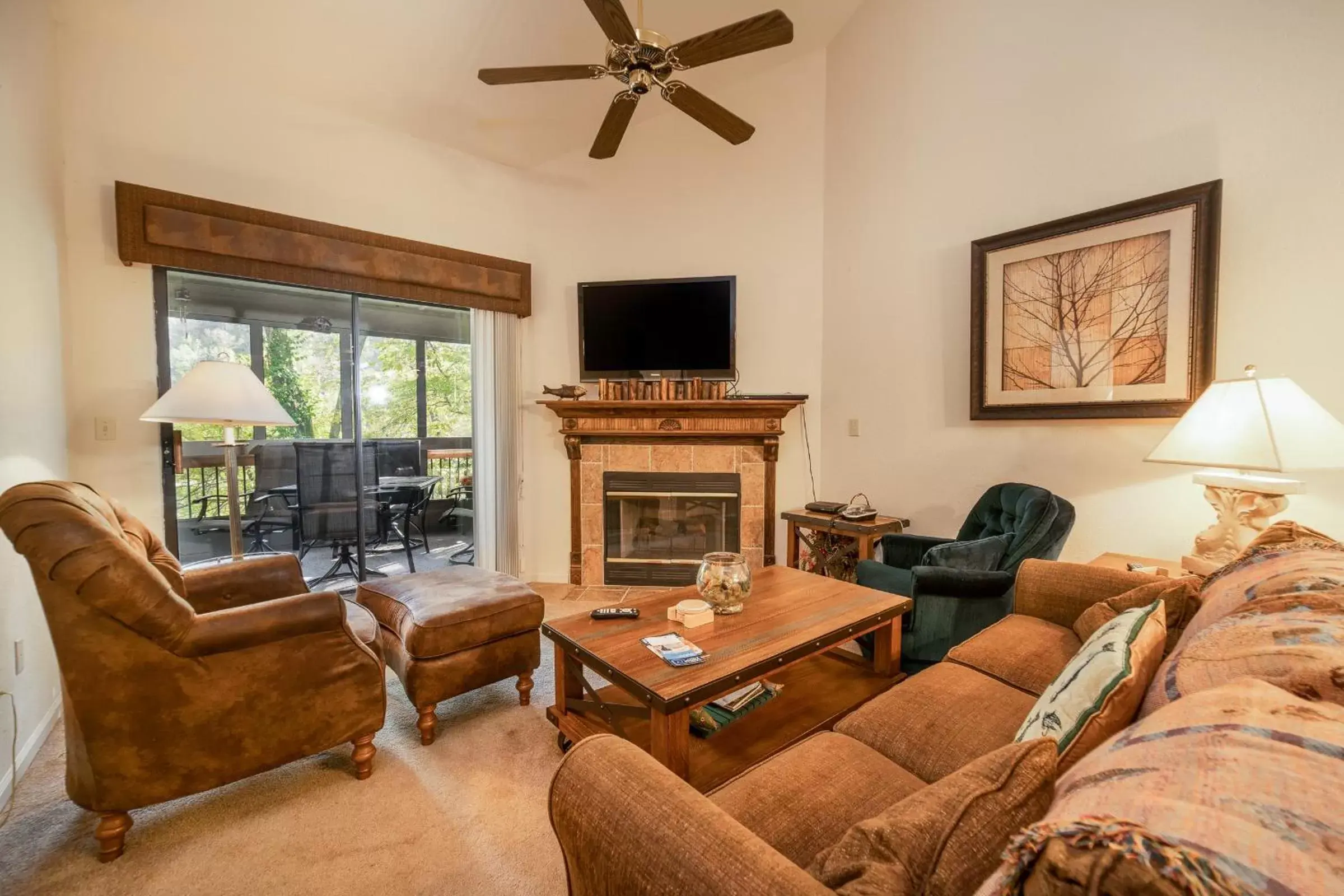 Three-Bedroom Apartment in Pointe Royale Golf Resort Three-Bedroom Apartment in Pointe Royale Golf Resort