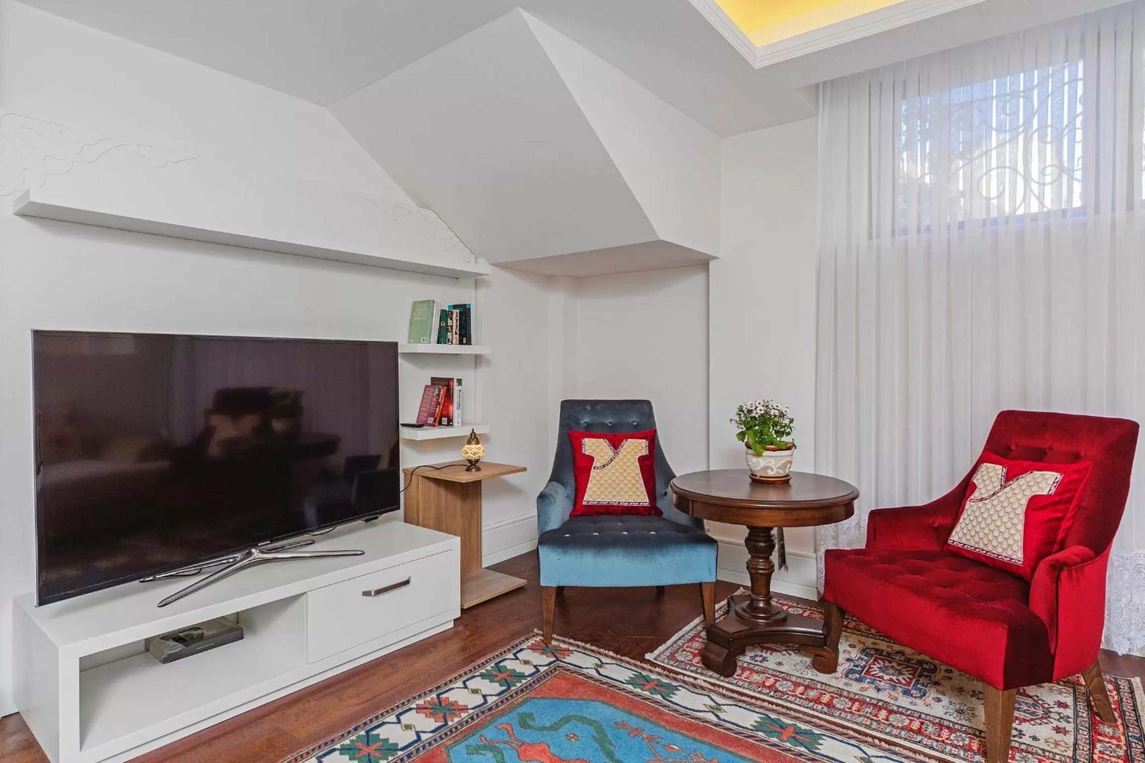 TV and multimedia in Ada Hotel Istanbul