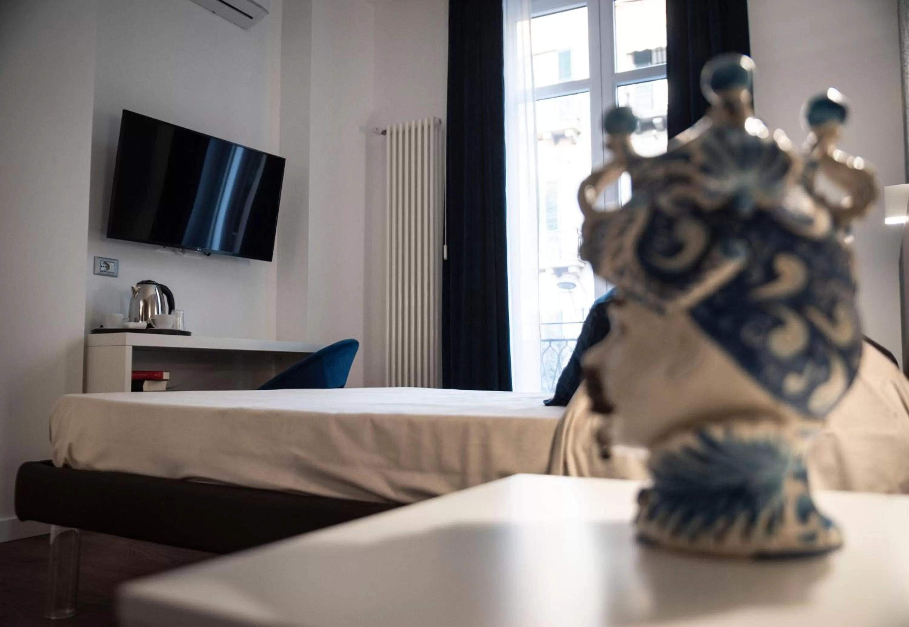 TV and multimedia, Bed in Fervore Luxury Rooms