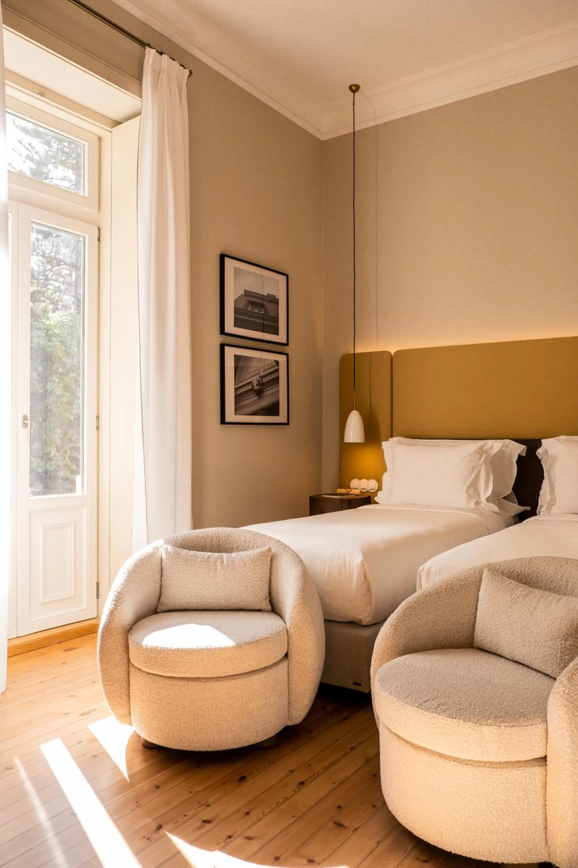 Bedroom in Artsy Cascais